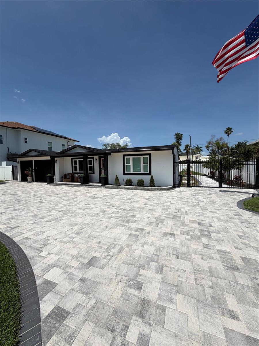 3921 Belle Vista Drive, FL