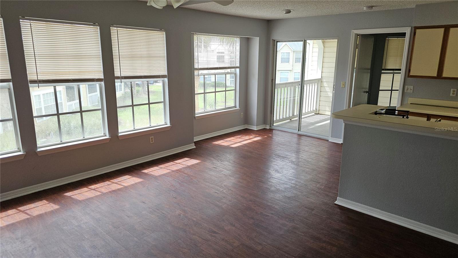 1075 S Hiawassee Rd, FL