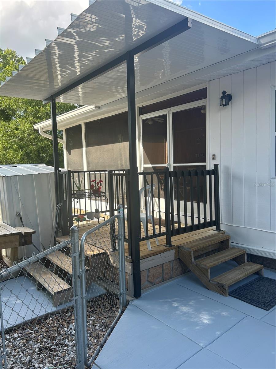 5522 Swaying Palm, FL