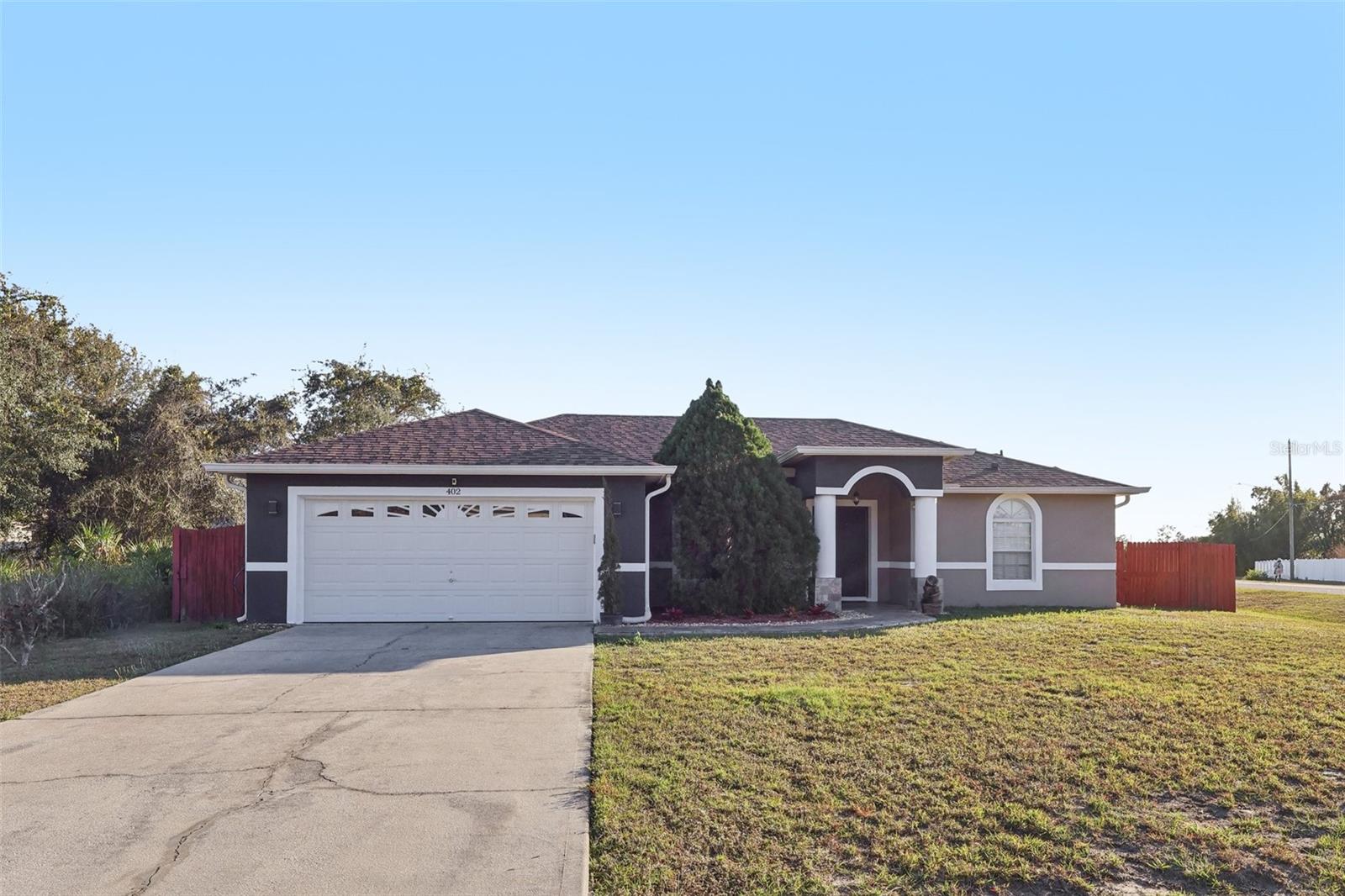 402 Ohio Way, FL