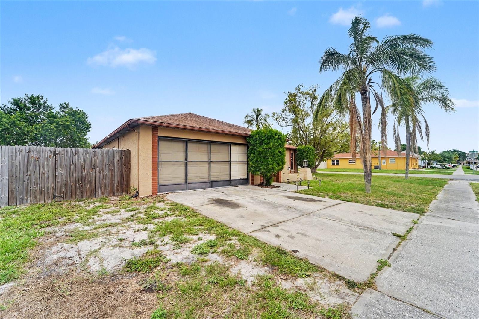 1215 Persimmon Drive, FL