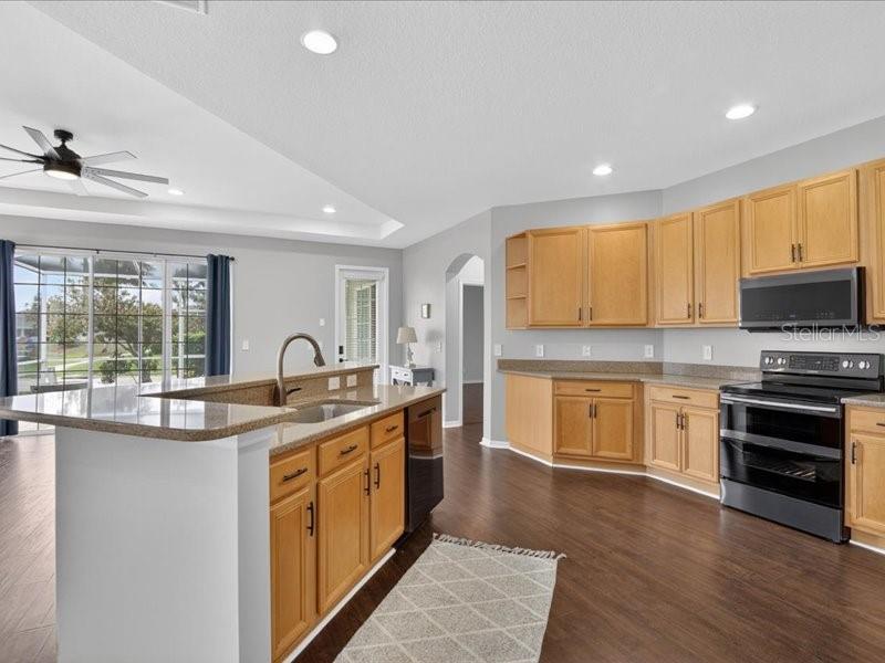 5513 Golden Isles Drive, FL