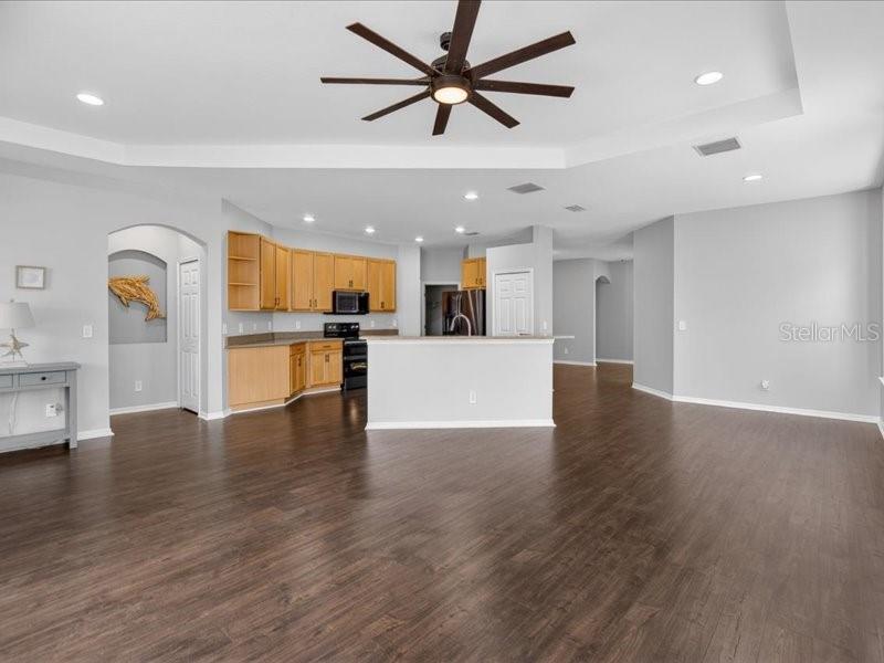 5513 Golden Isles Drive, FL