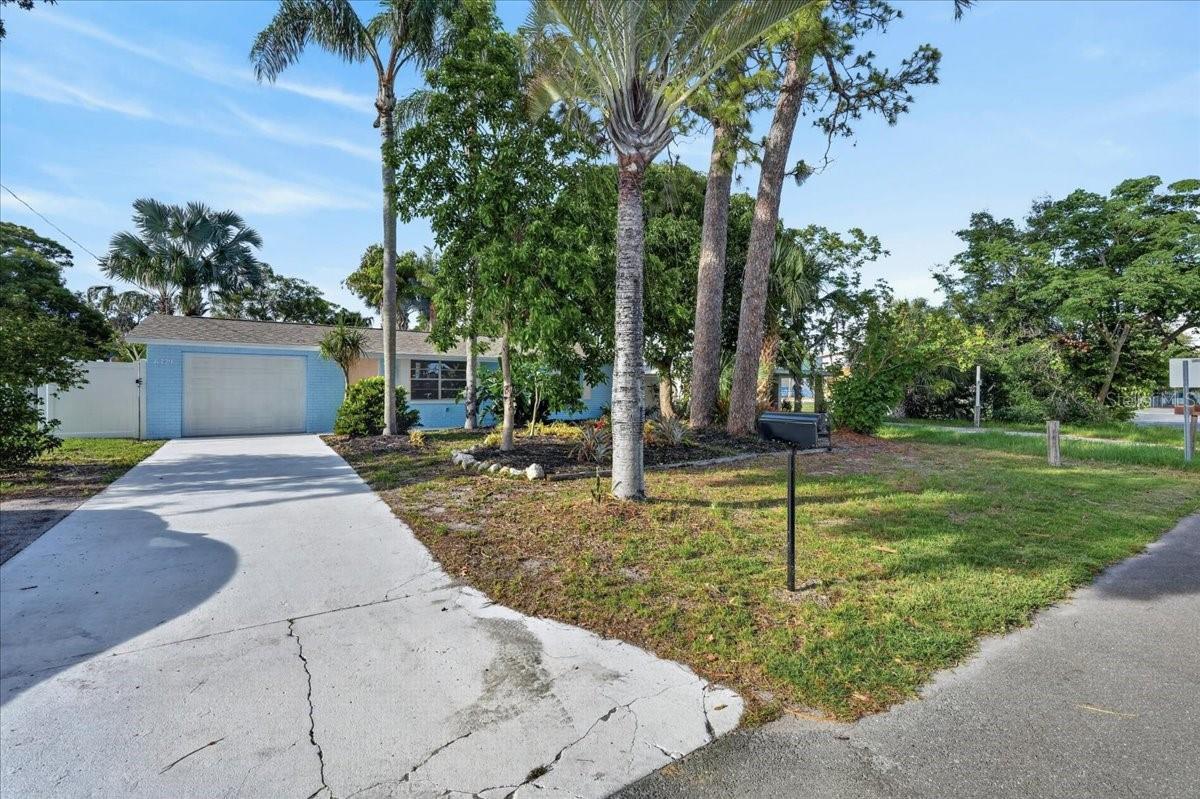 6329 Alaska Avenue, FL