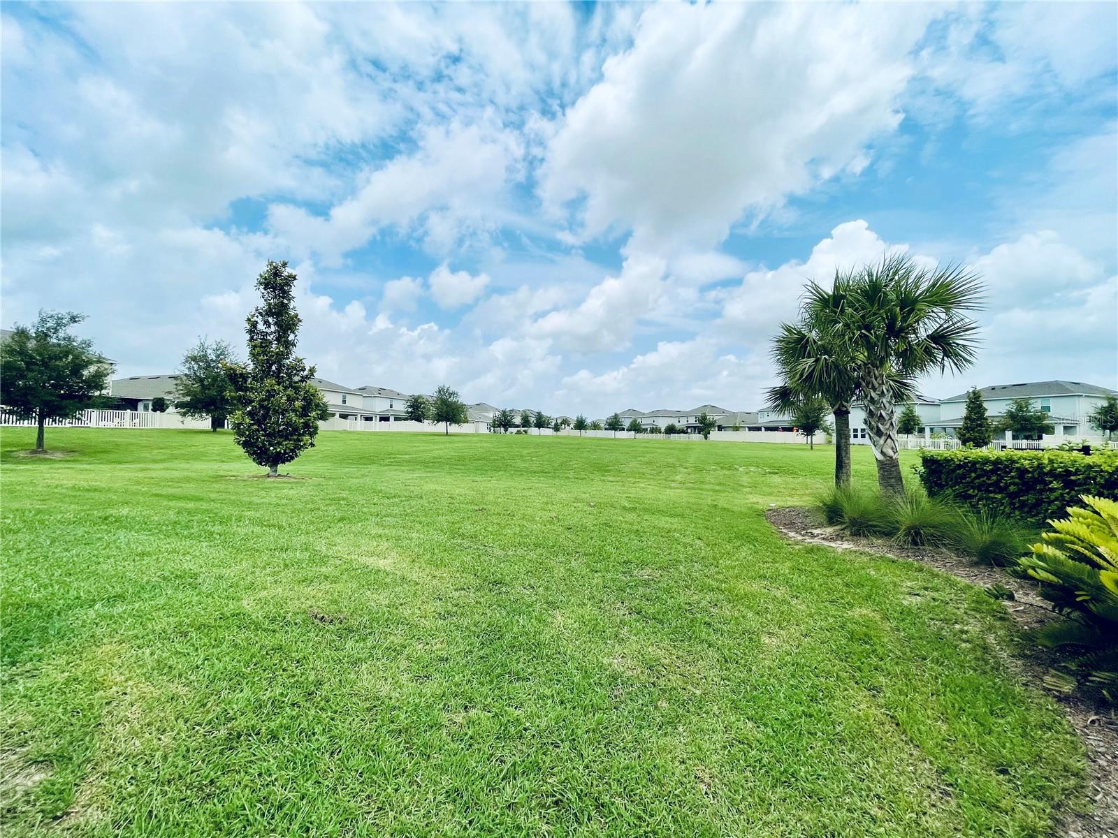367 Lemongrass Road, FL