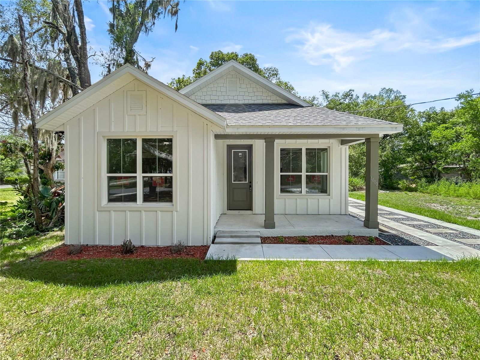 1010 Hickory Avenue, FL