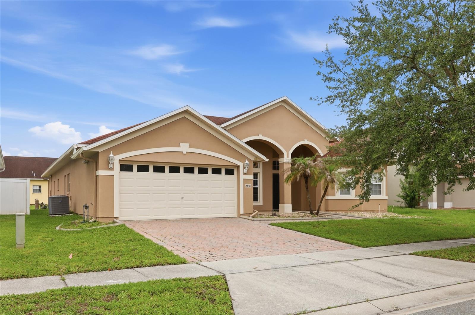 2901 Sweetspire Circle, FL