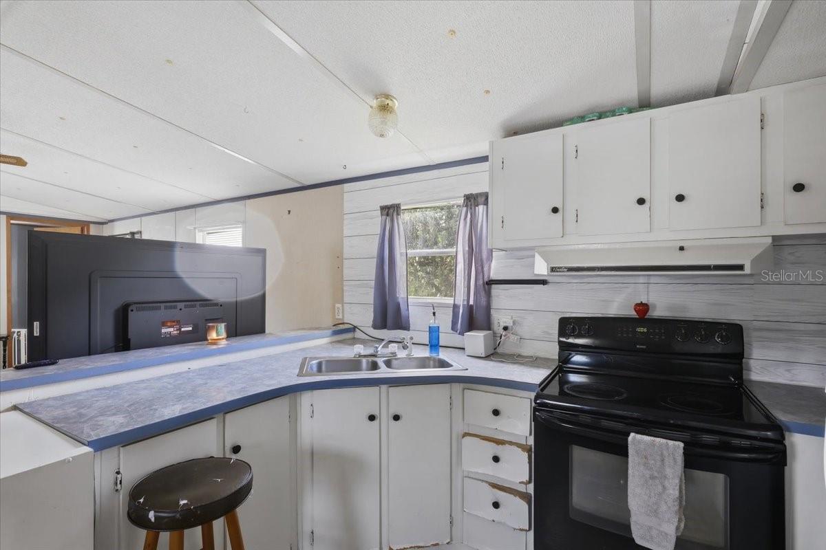 3795 County Road 305, FL