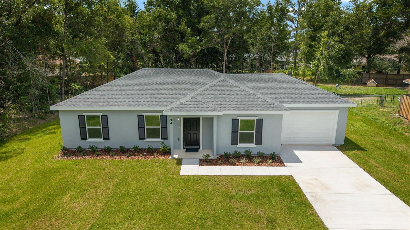 94 Dogwood Drive Loop, FL
