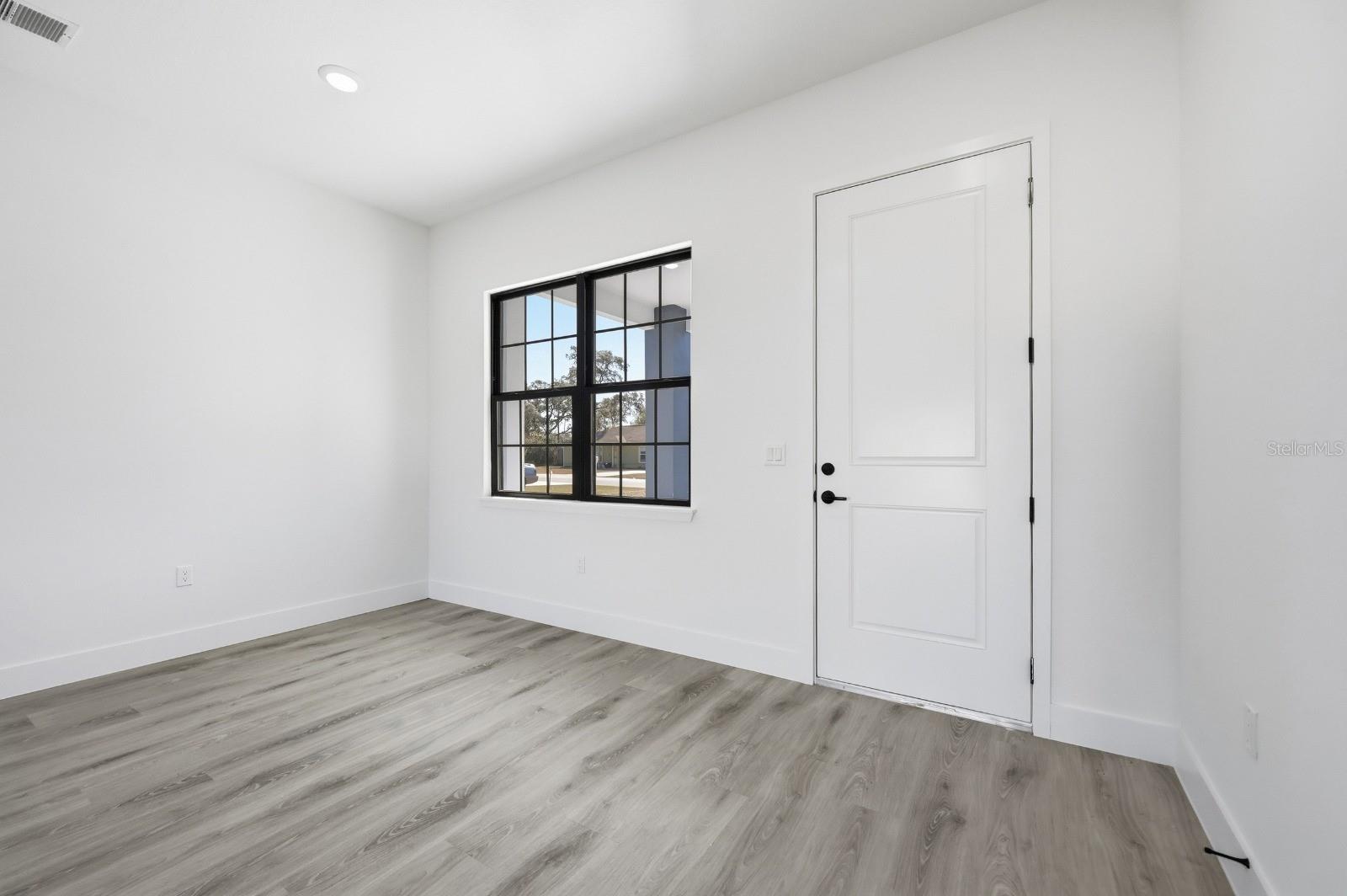 2376 168th Loop, FL