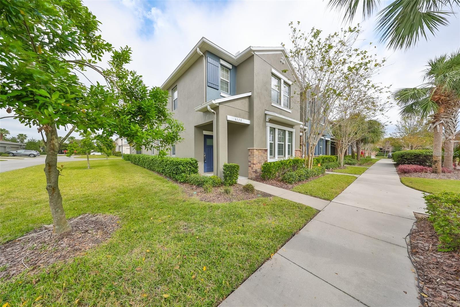 6328 Lantern View Place, FL