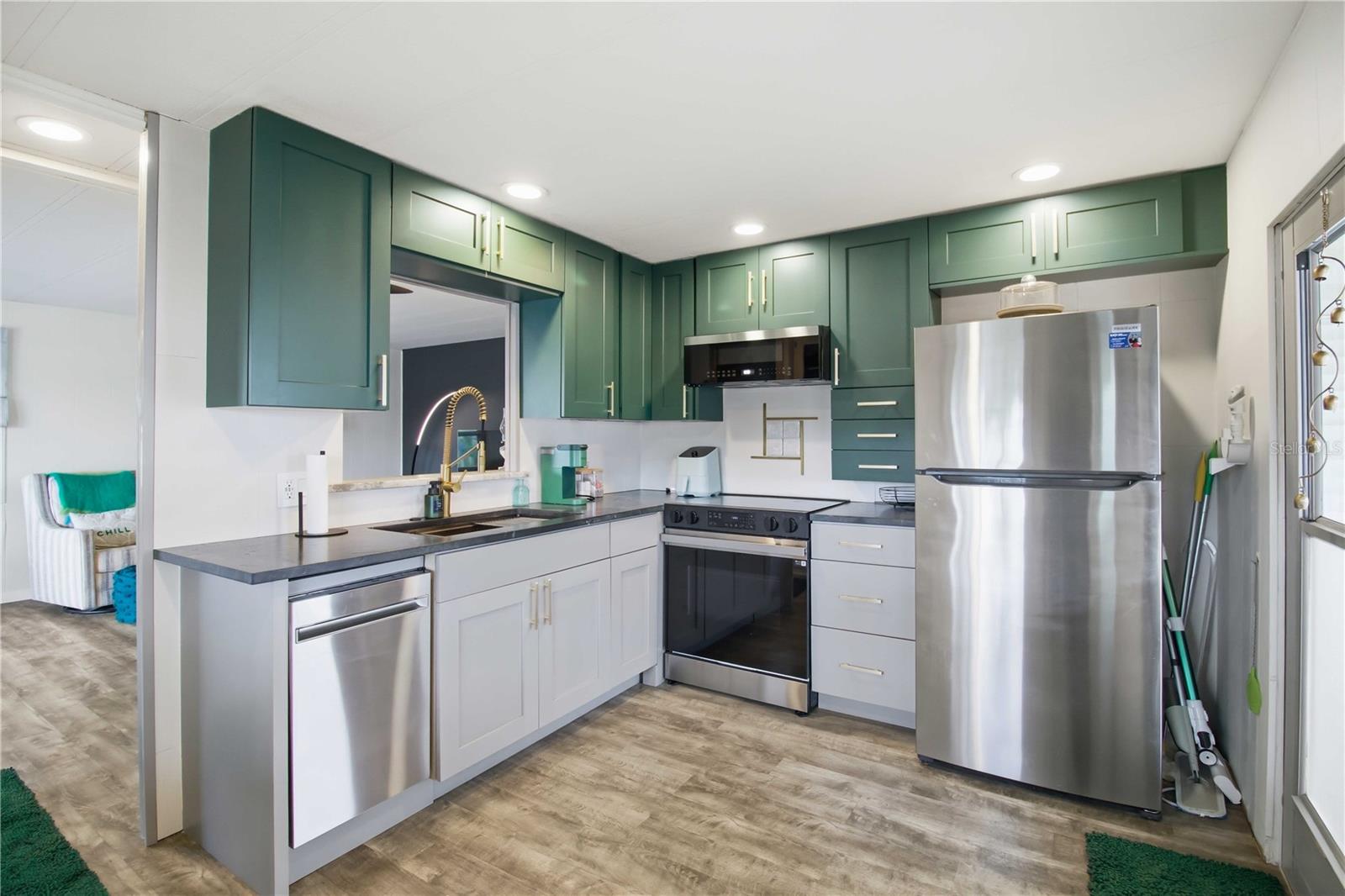 5402 Chateau Lane, FL