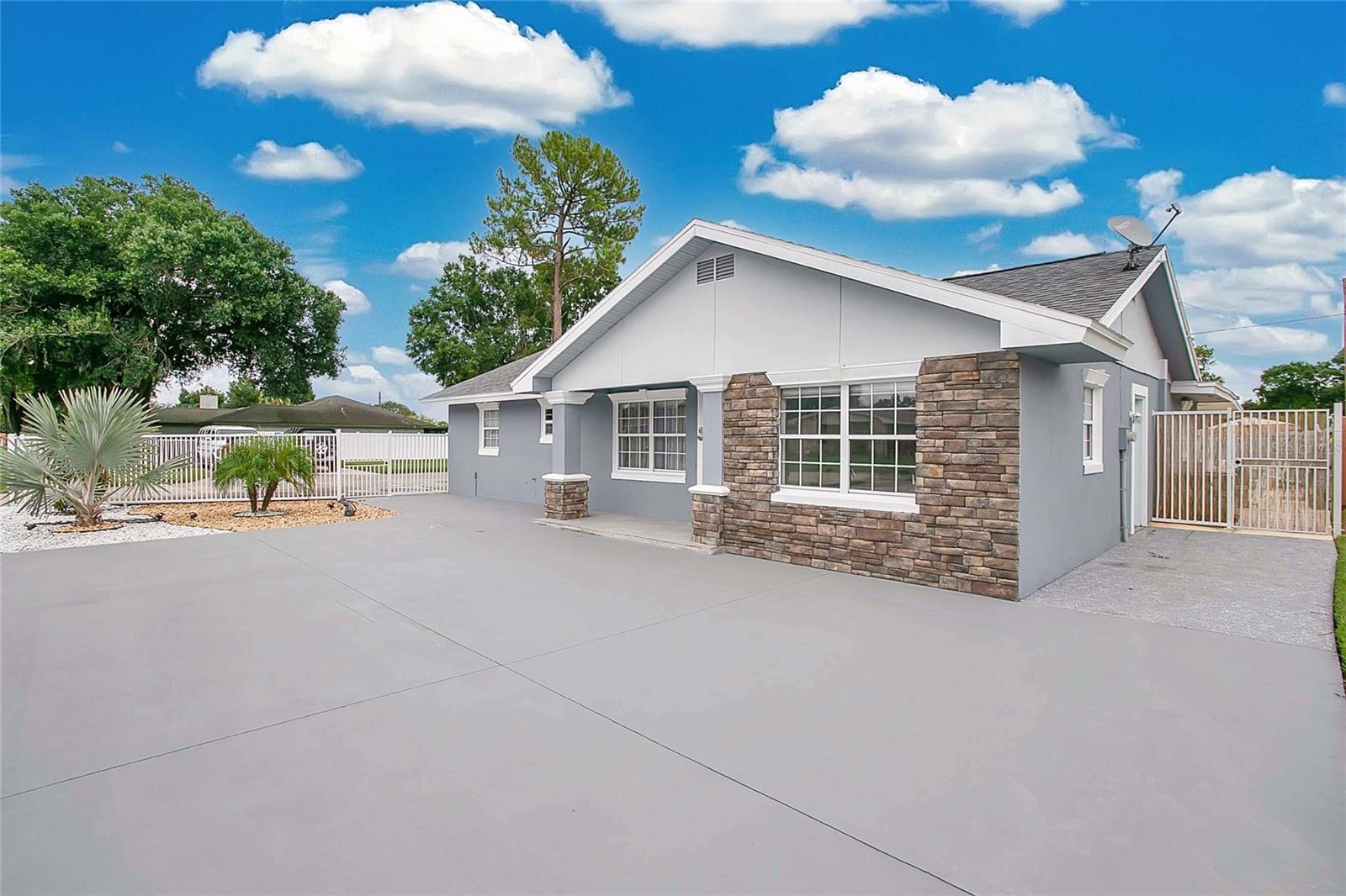614 Sidney Circle, FL