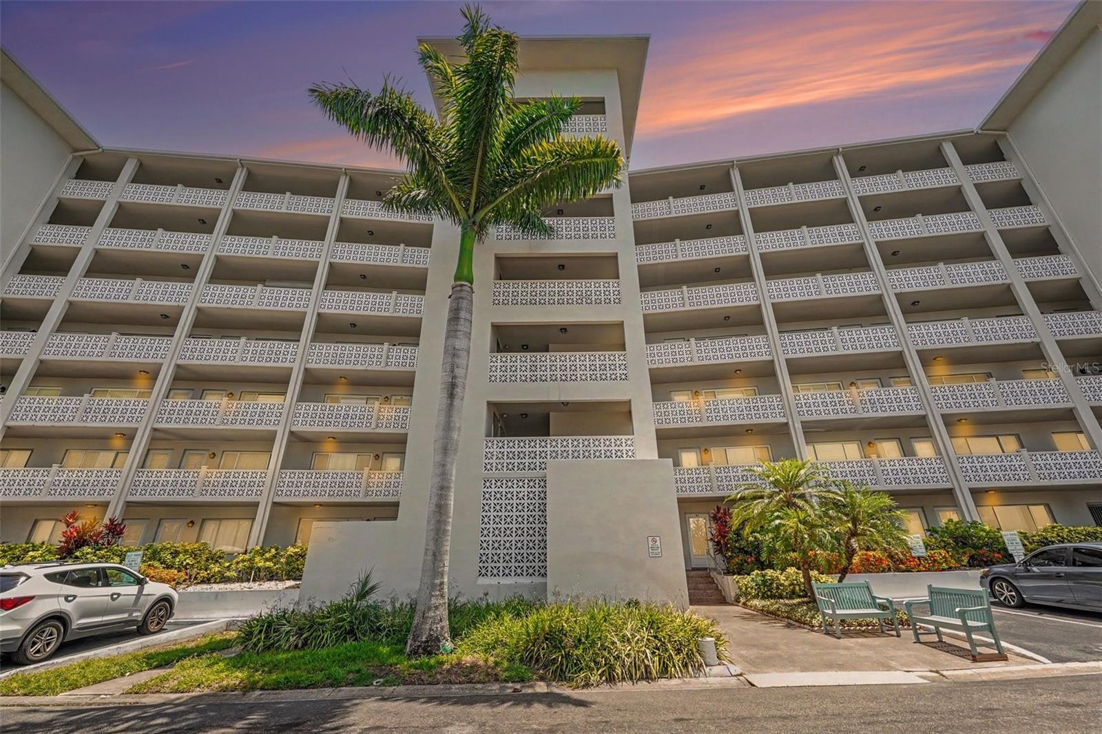 1235 Highland Avenue, FL