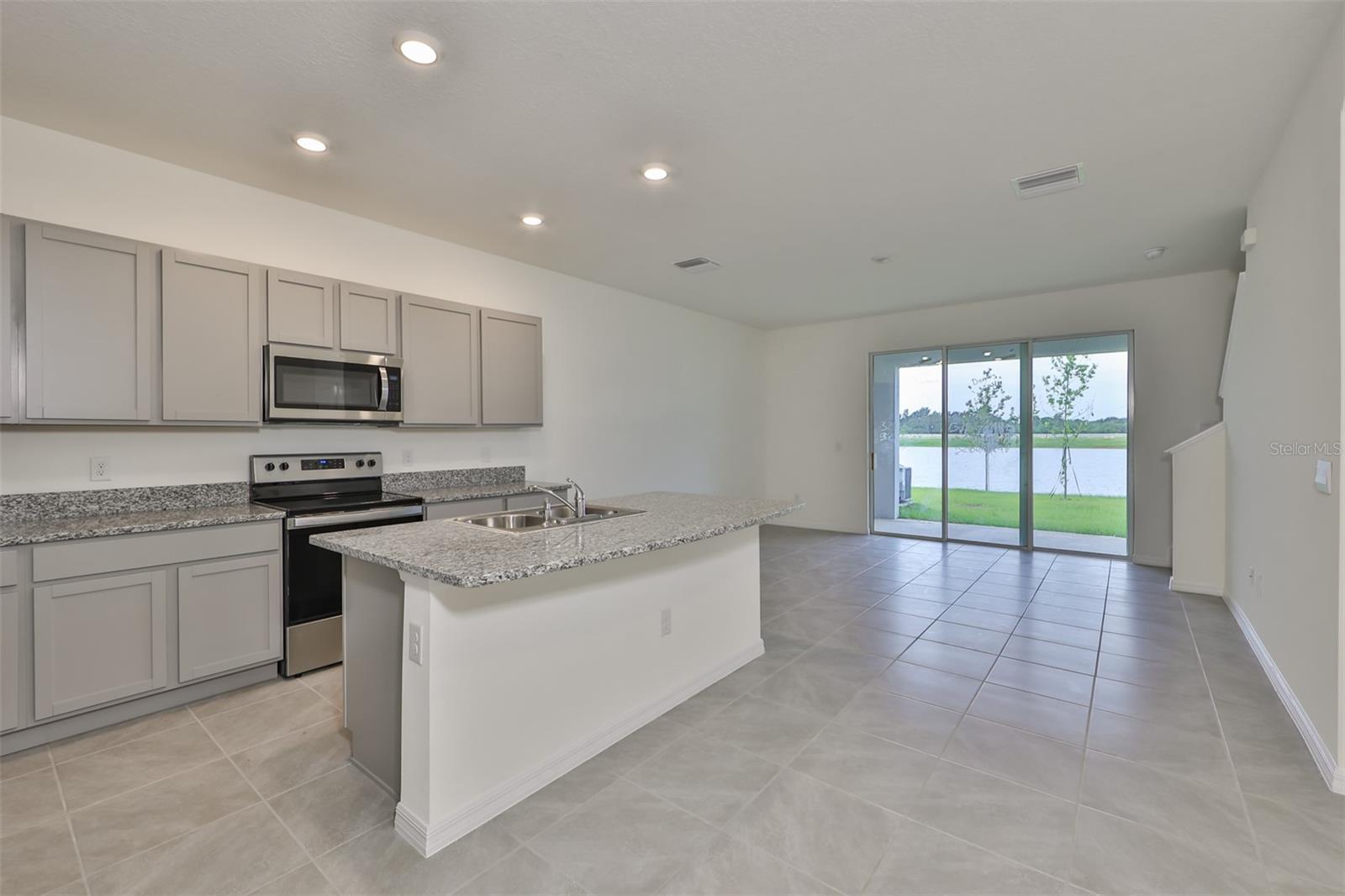 233 Mangrove Shade Circle, FL
