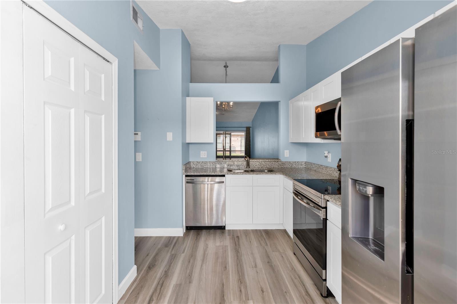 2501 King Oak Circle, FL