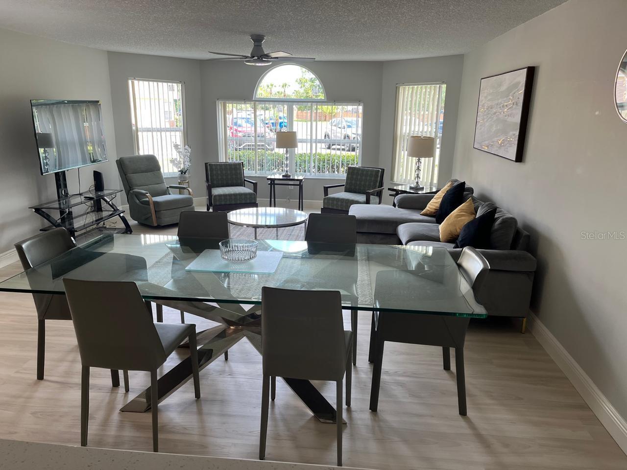 5017 Laguna Bay Circle, FL