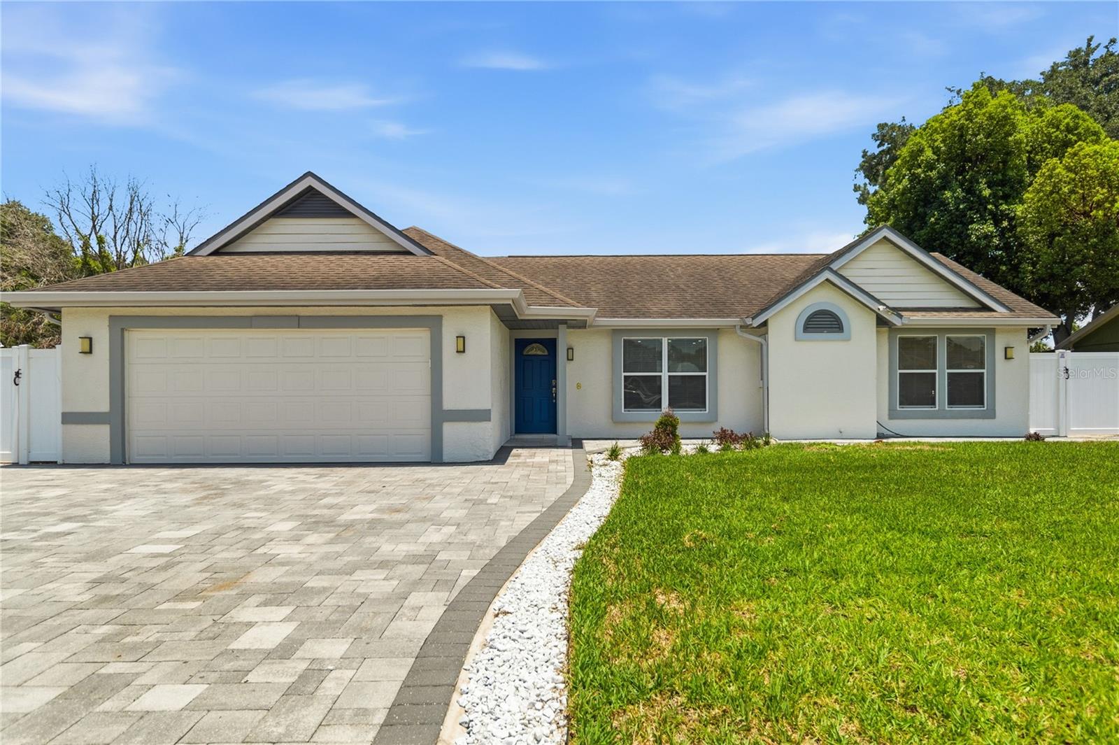 8055 Lesia Circle, FL