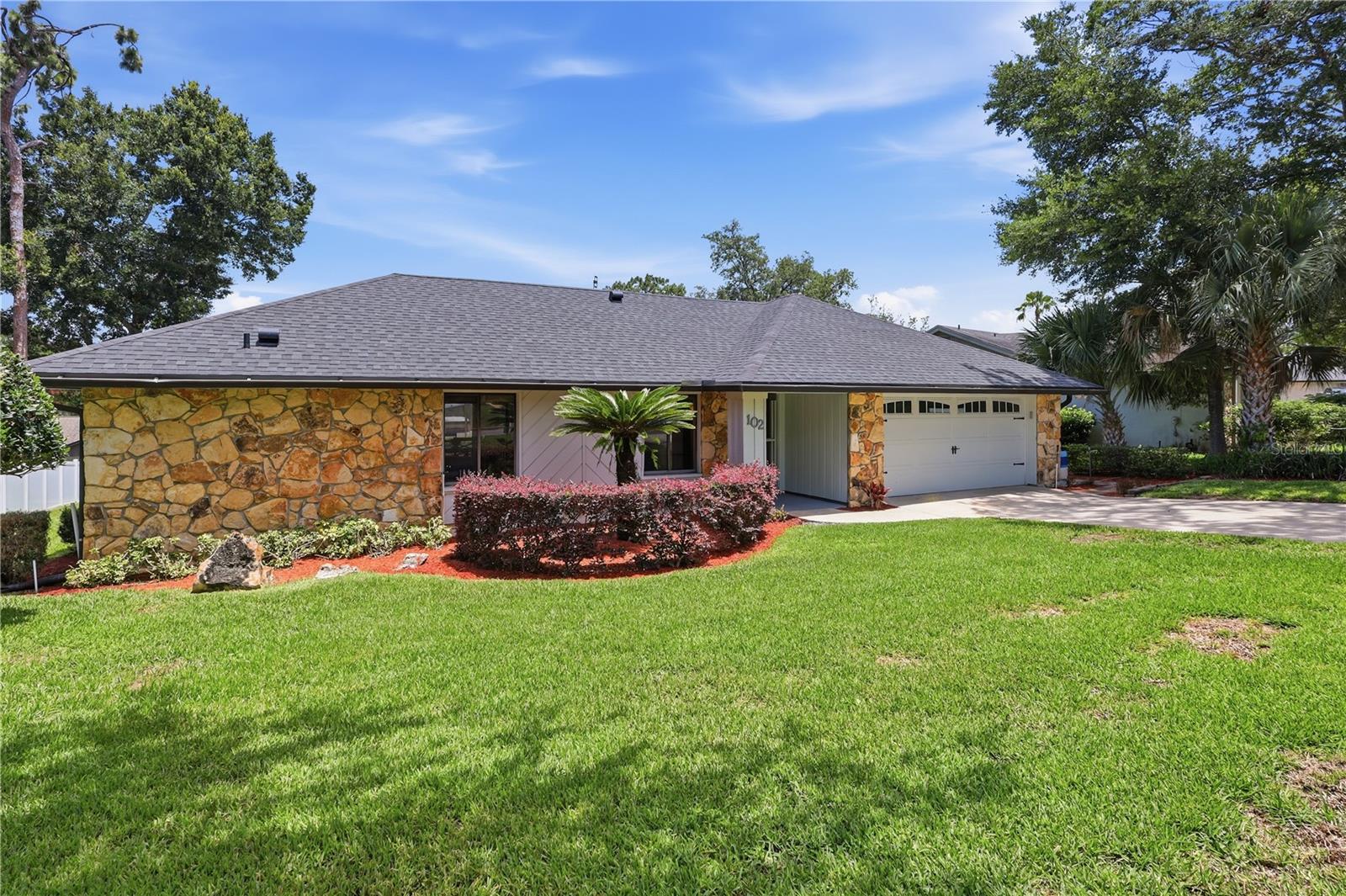 102 Stevenage Court, FL