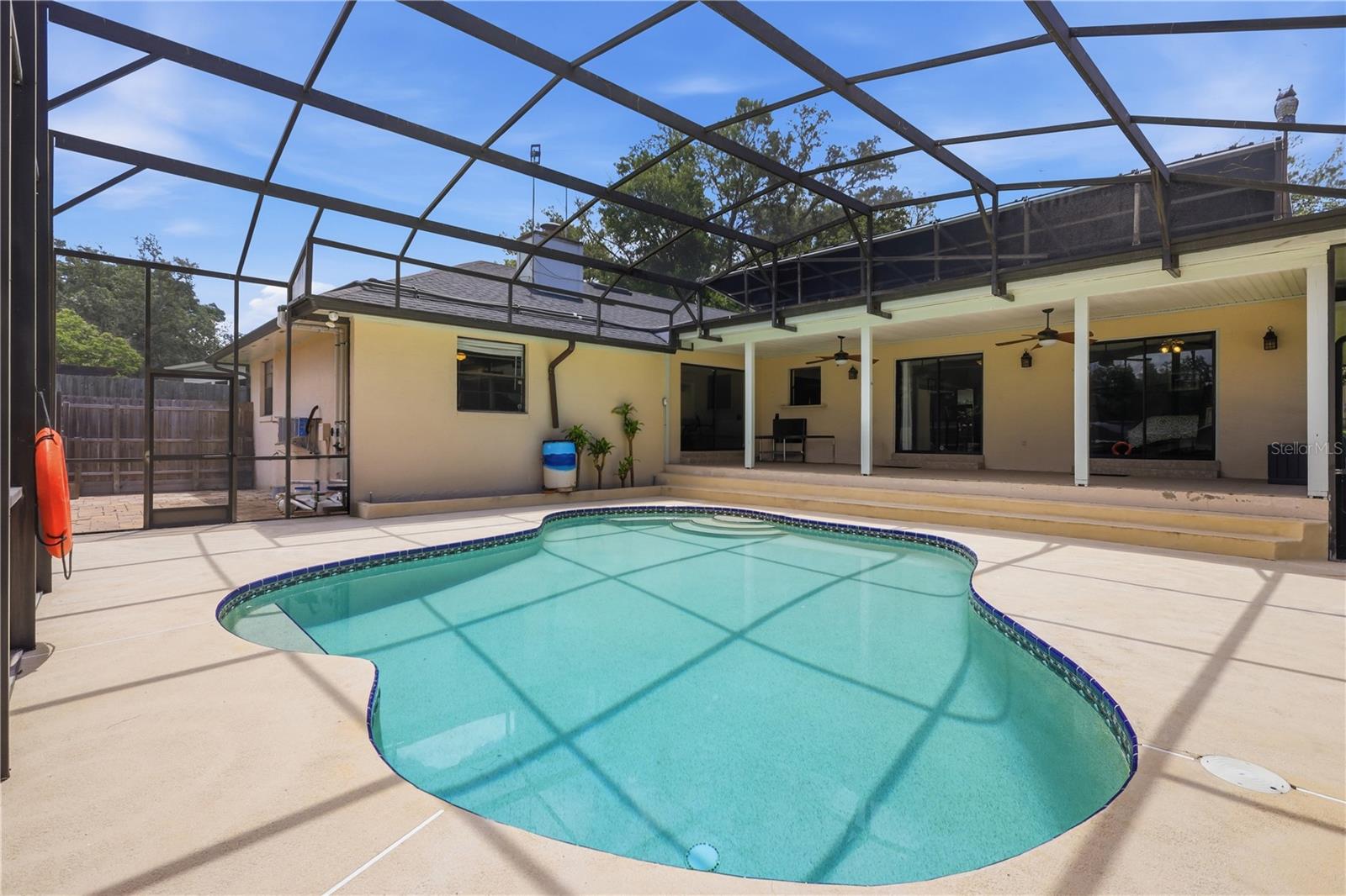 102 Stevenage Court, FL