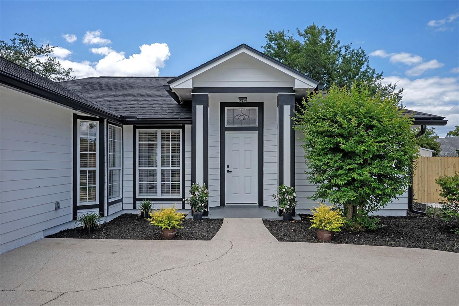 3210 Sarahs Court, FL
