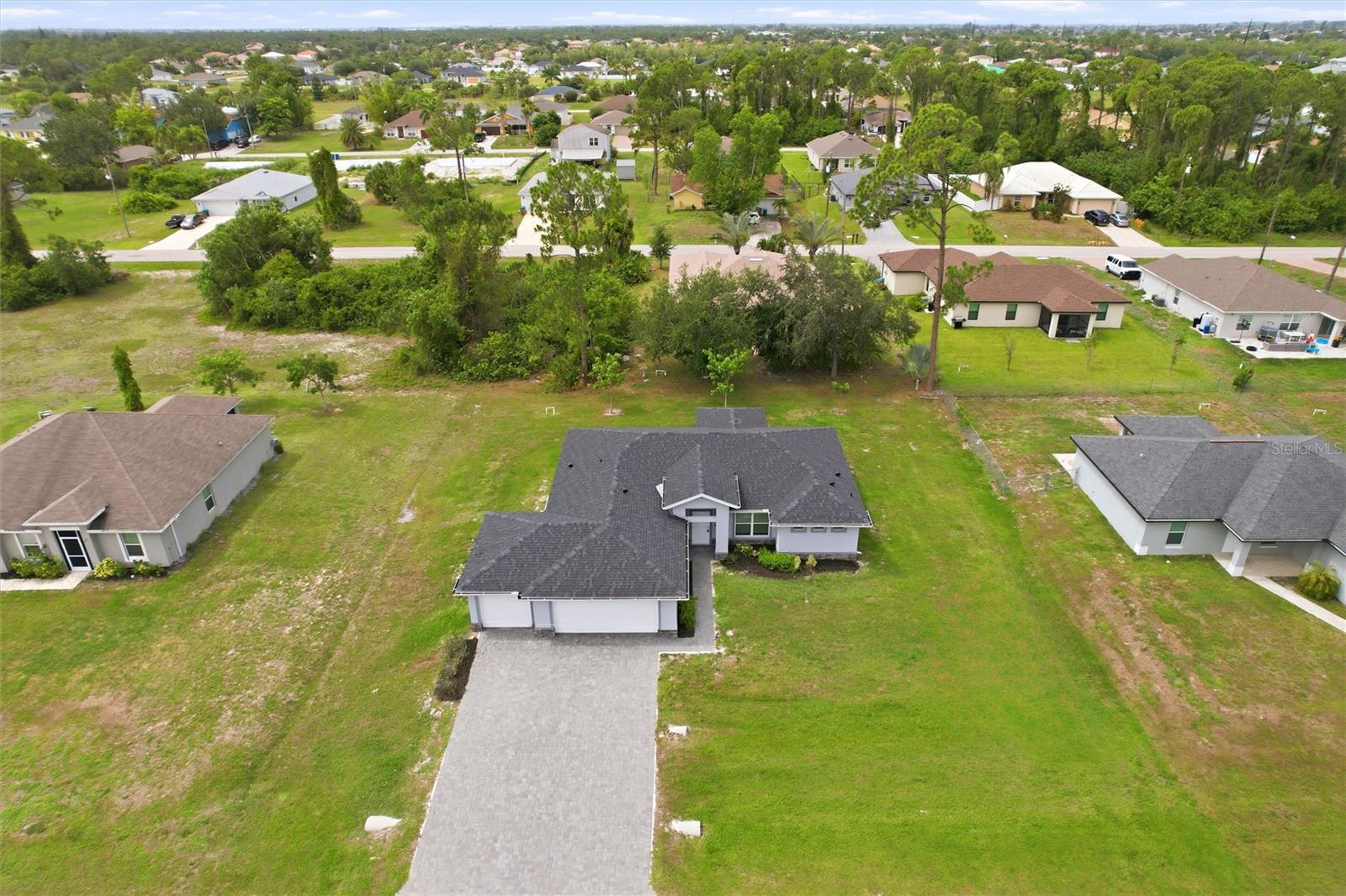 1024 33rd Lane, FL