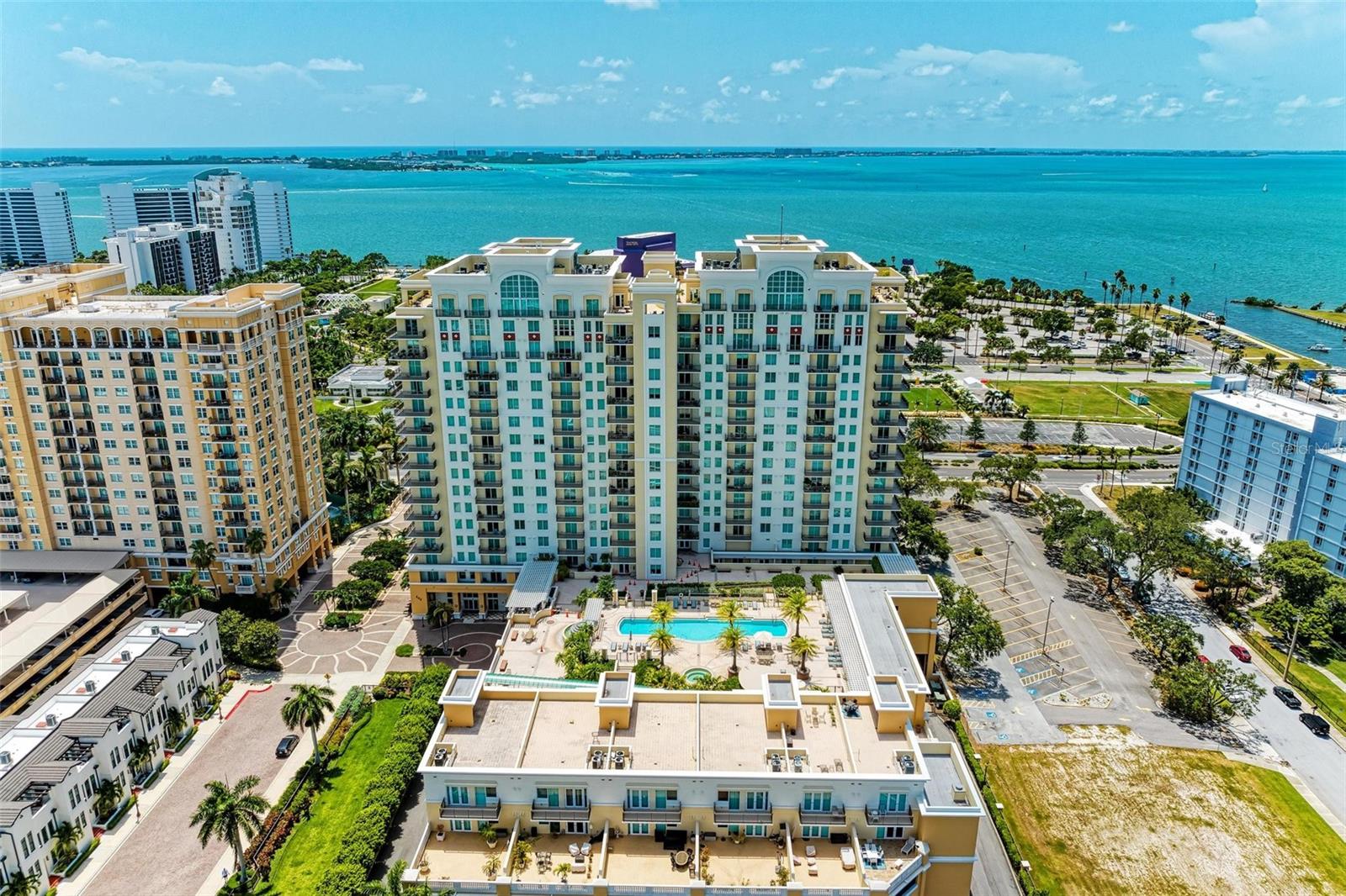 800 Tamiami Trail, FL