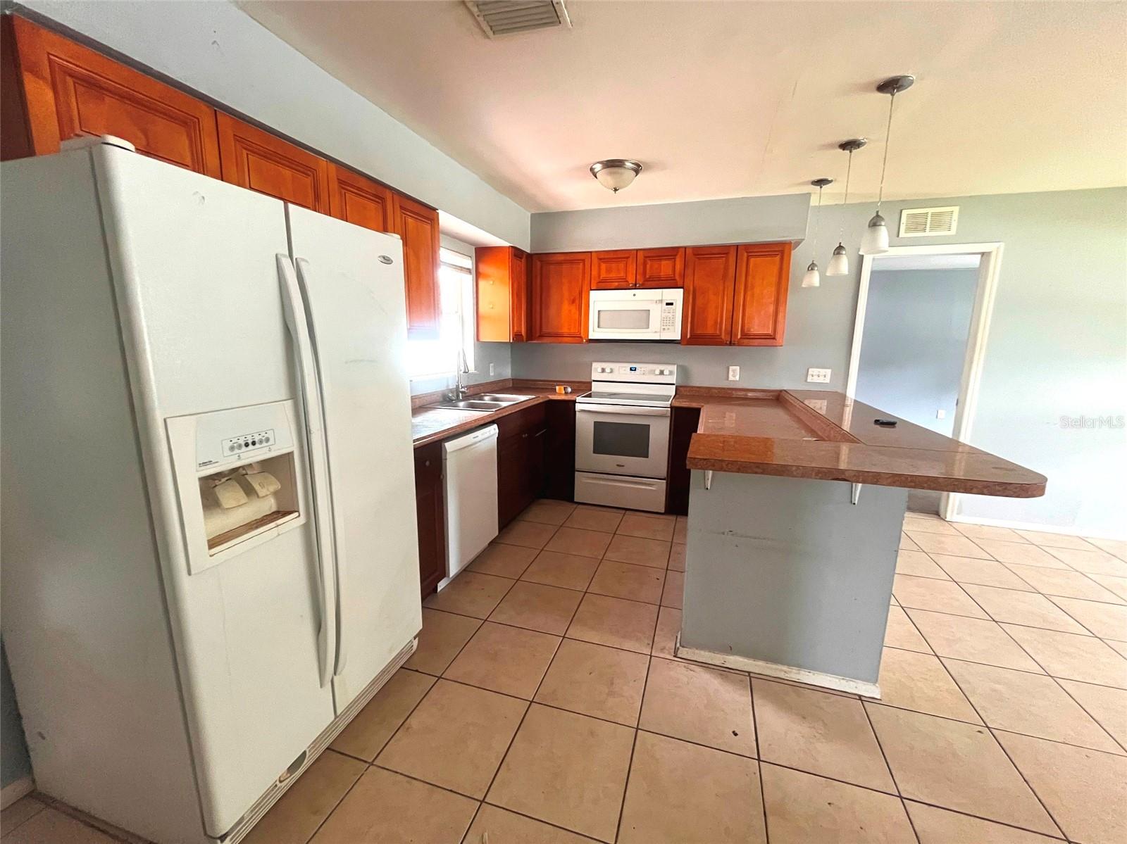 731 Lakeside Drive, FL
