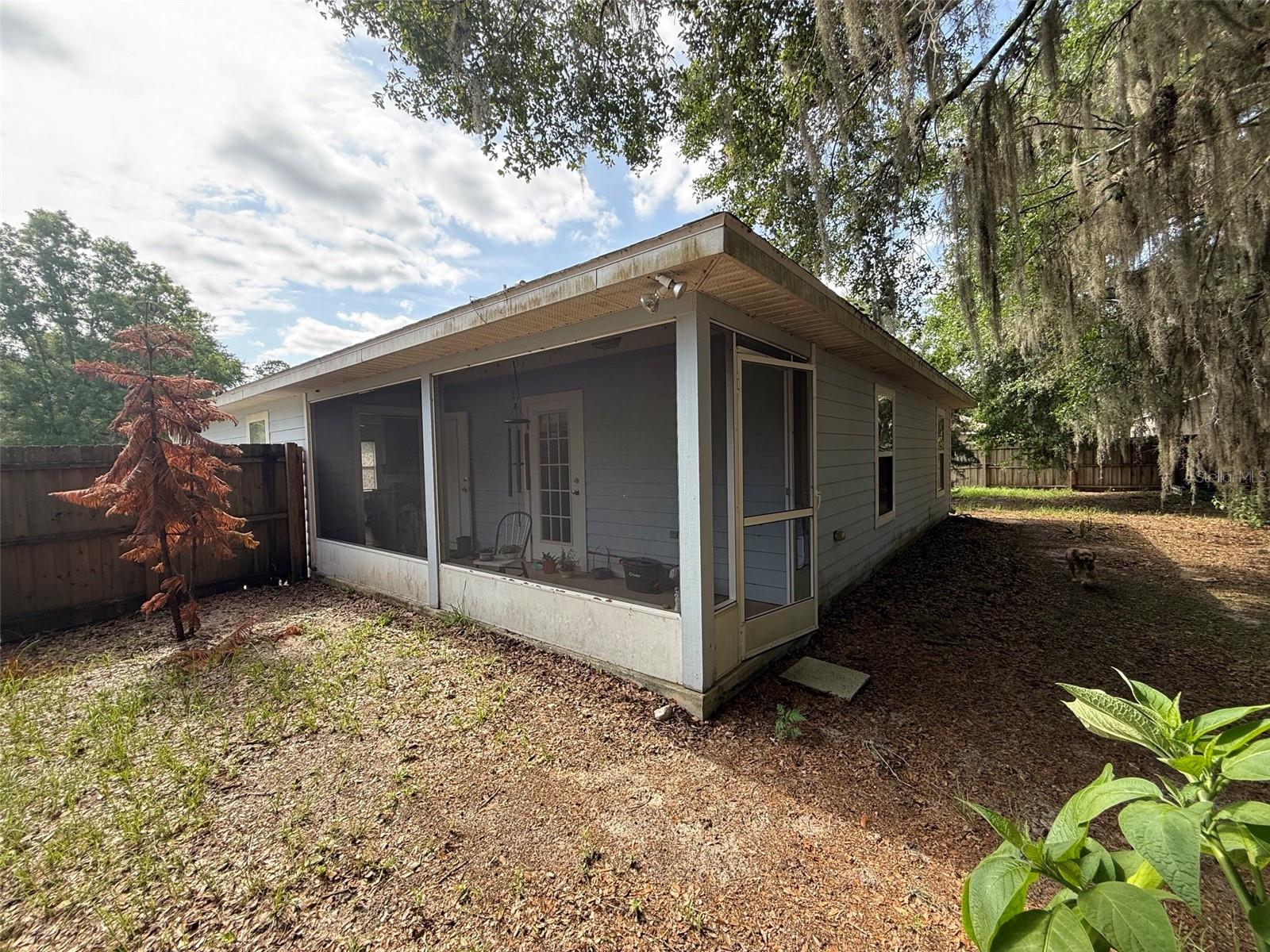 406 45th Terrace, FL