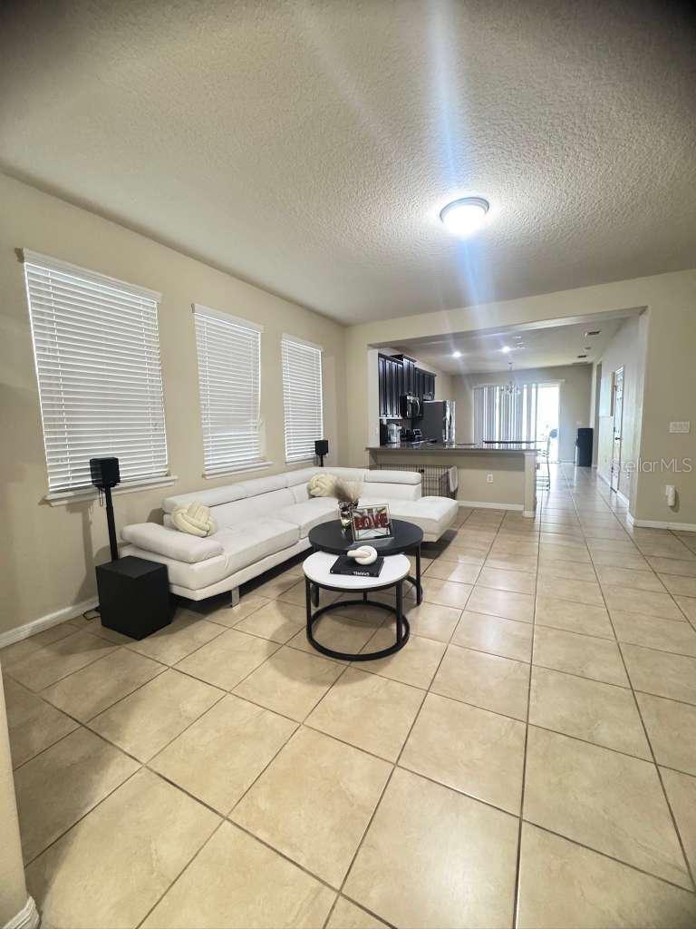 2515 Nouveau Way, FL