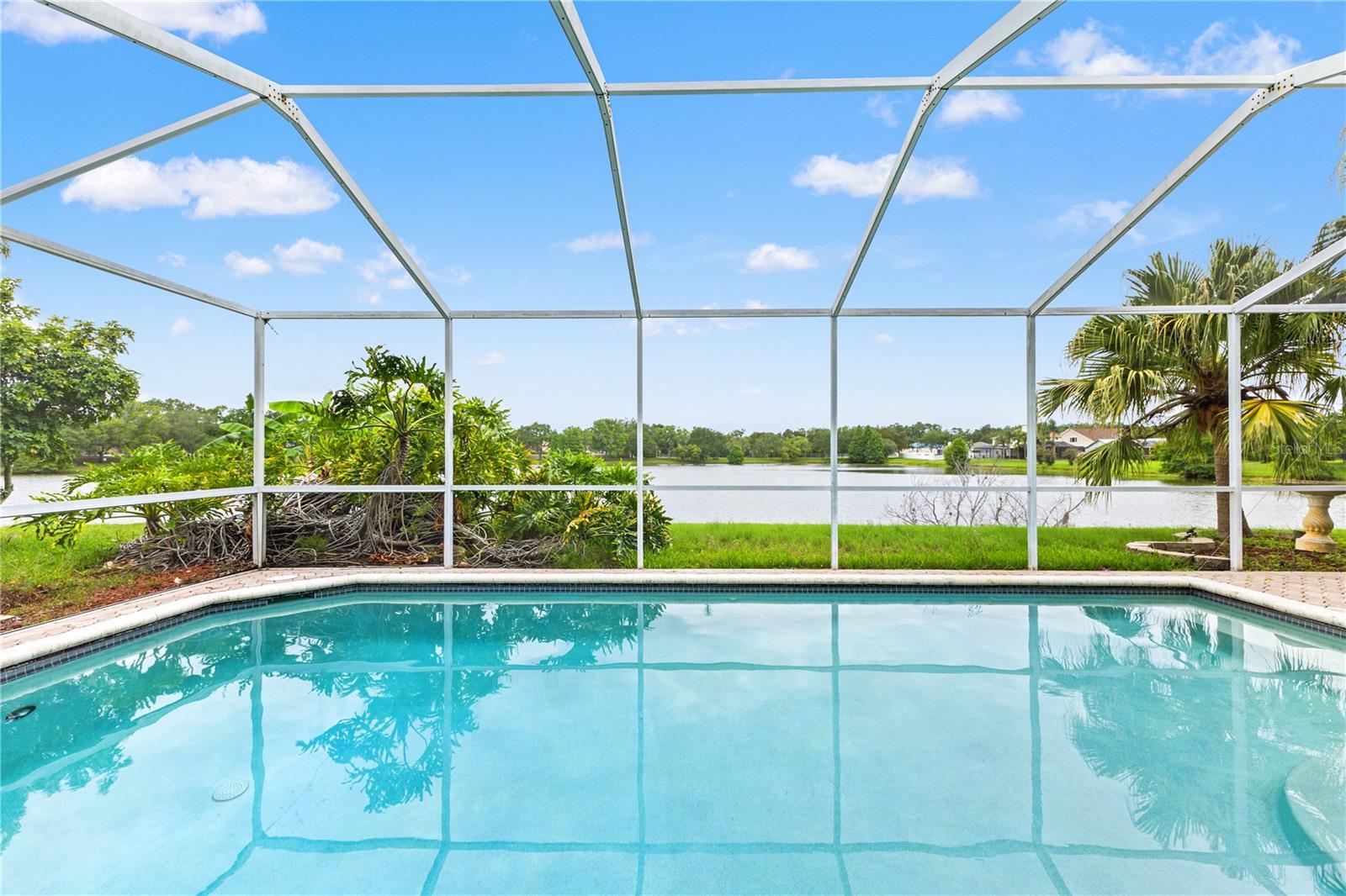 11503 Whispering Hollow Drive, FL
