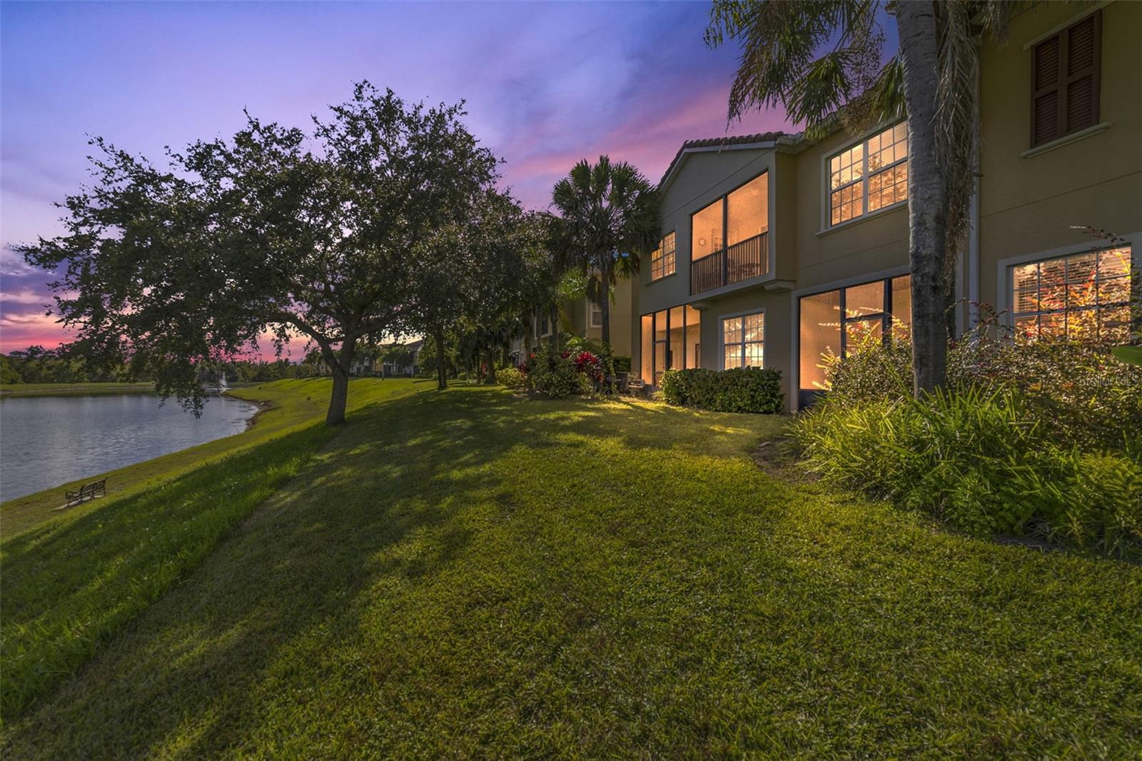 2827 Oakwater Drive, FL
