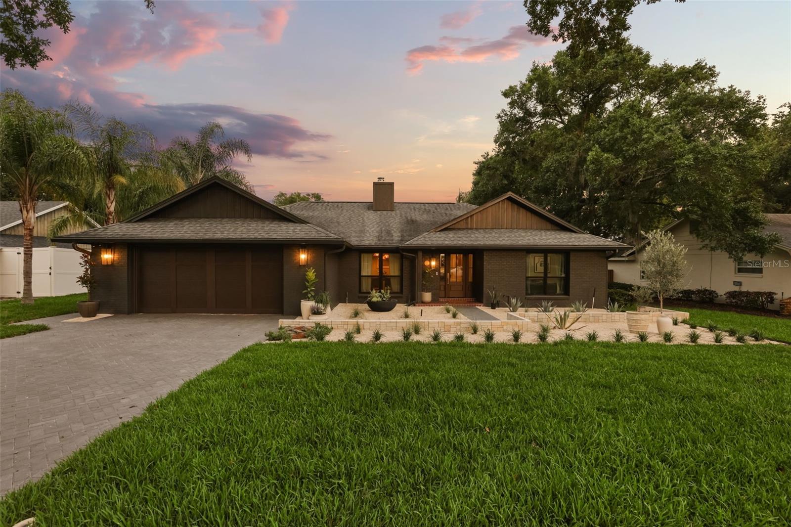 908 Versailles Circle, FL