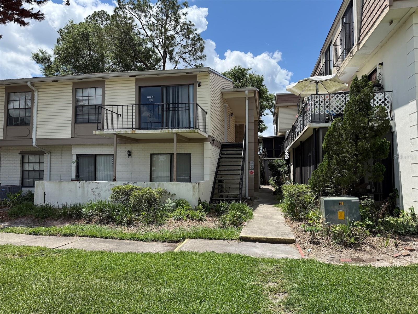 6000 Village Circle, FL