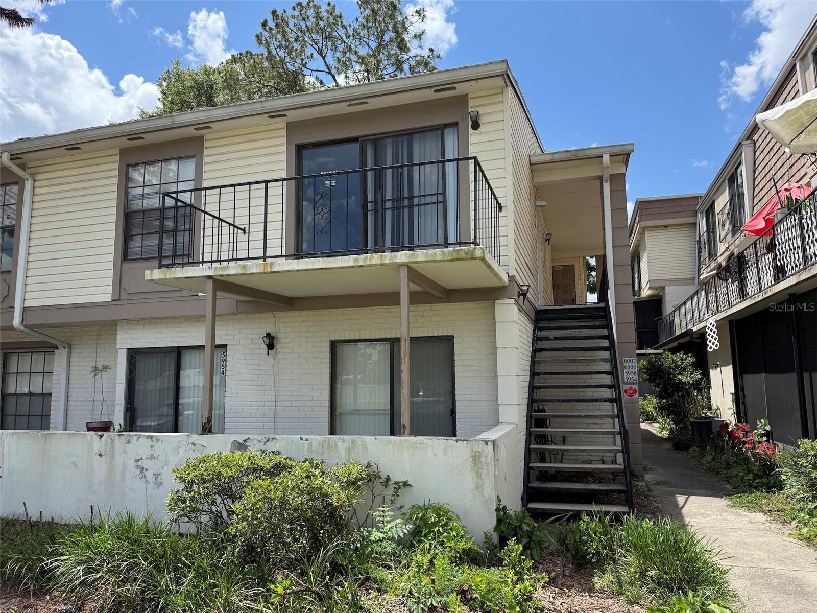 6000 Village Circle, FL