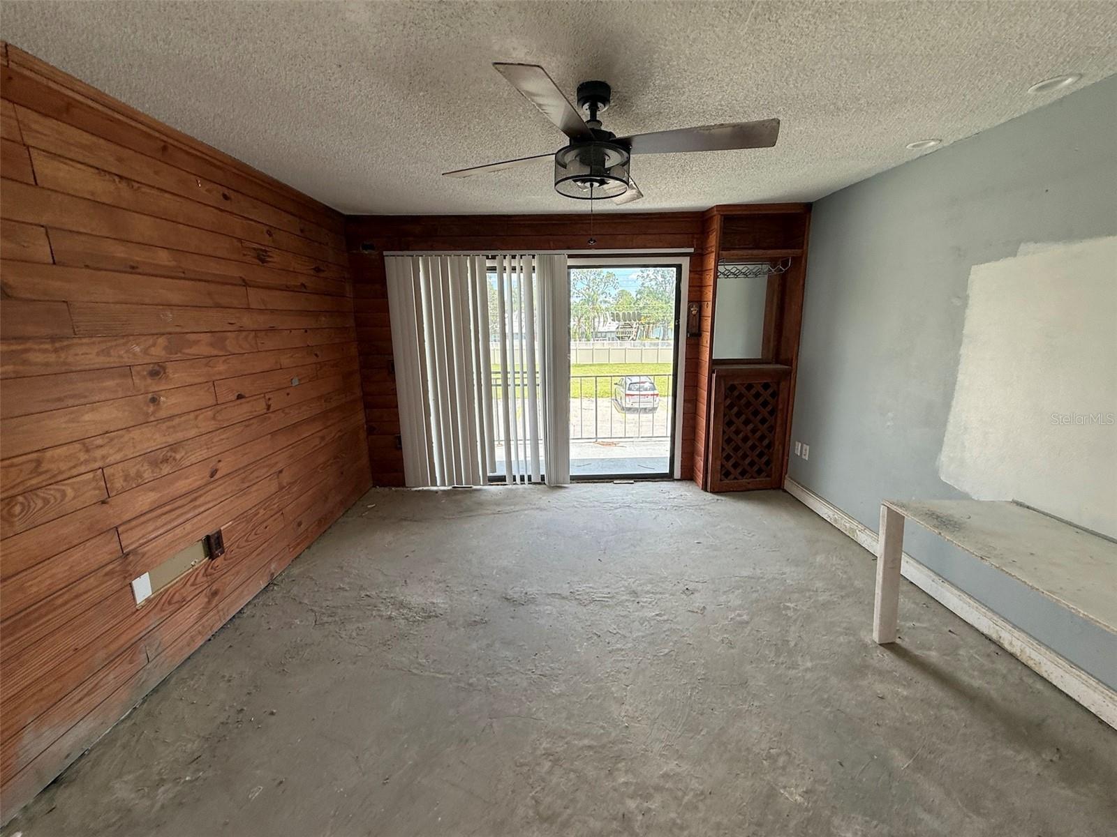 6000 Village Circle, FL