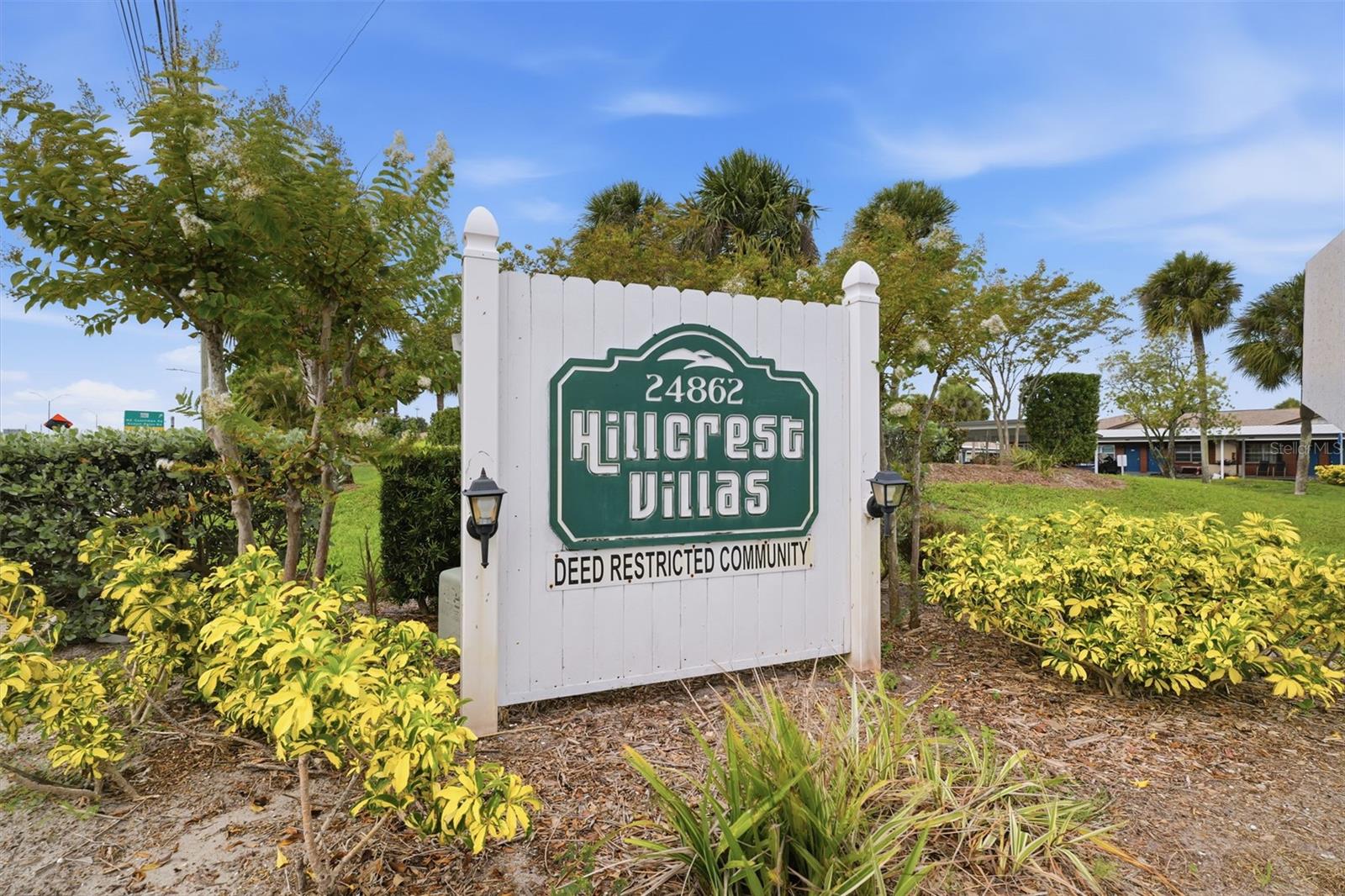 24862 Us Highway 19 N, FL