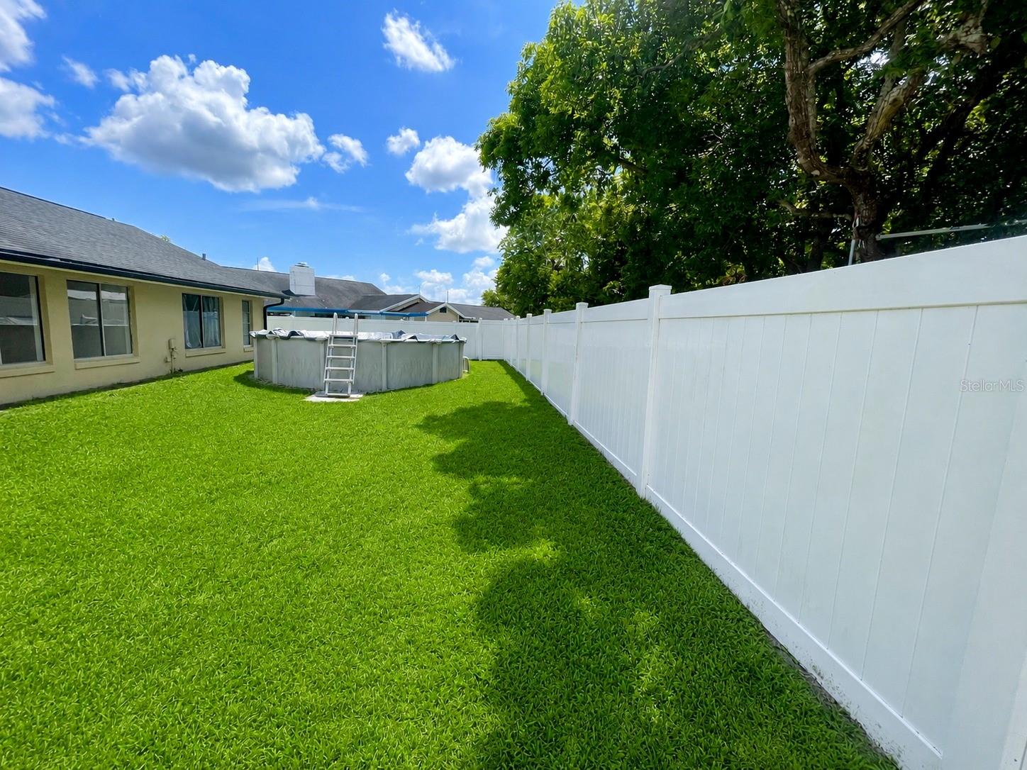 17 Flag Drive, FL