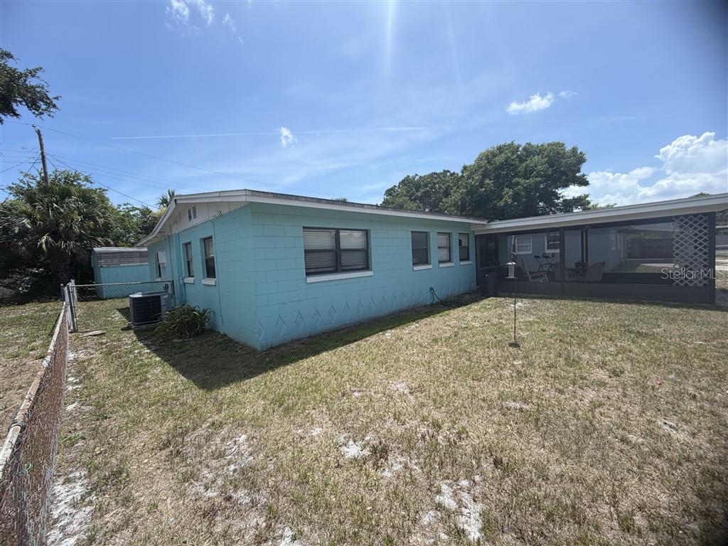 209 Palm Place, FL