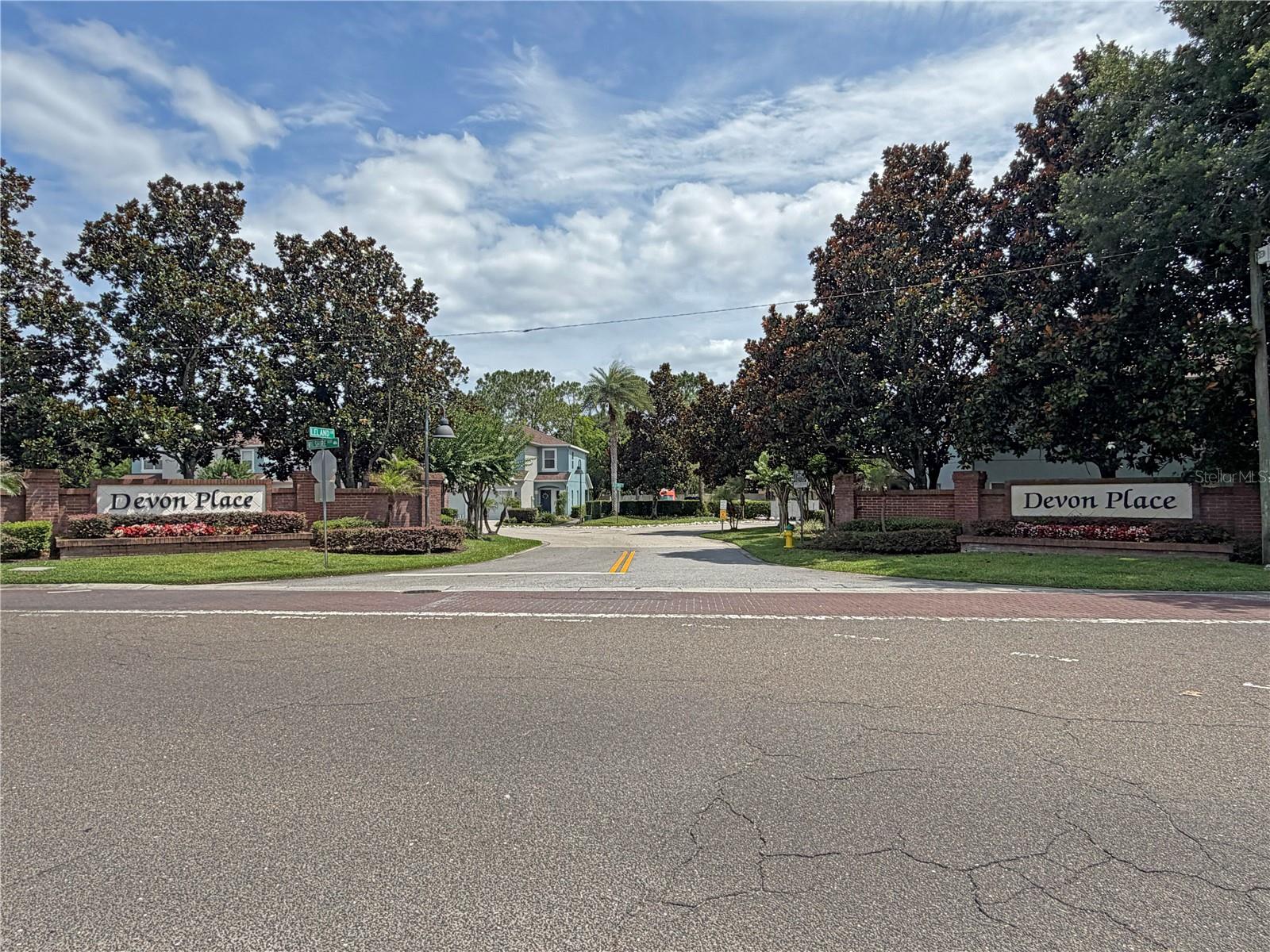 2016 Schuller Way, FL