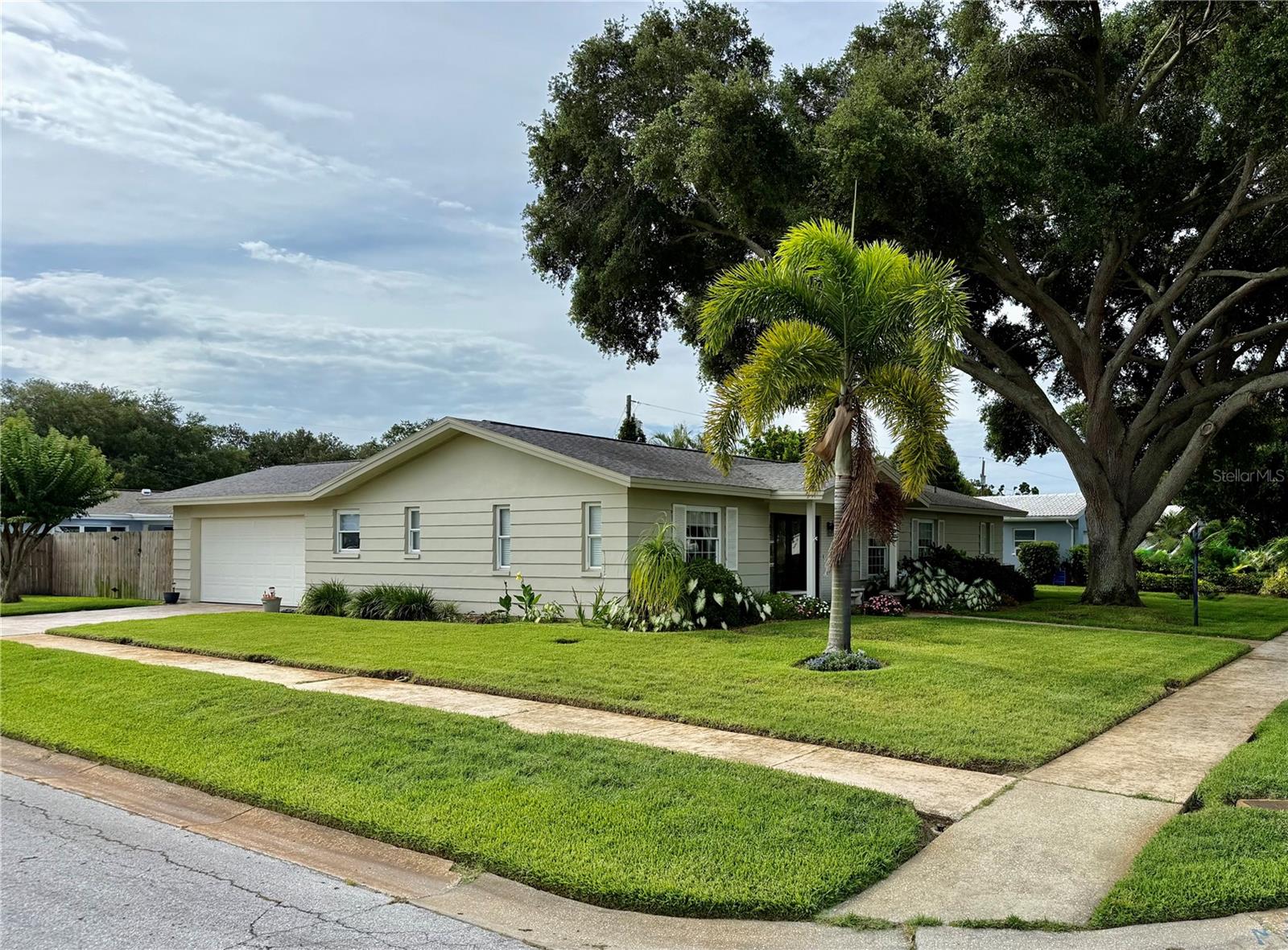 1853 Paradise Lane, FL