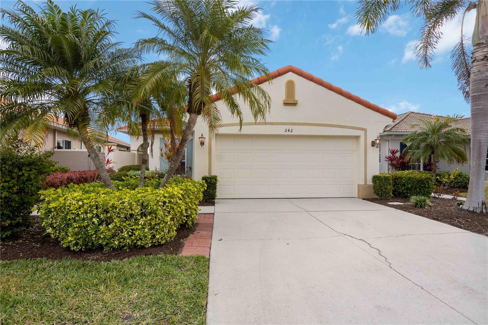 242 Mestre Place, FL