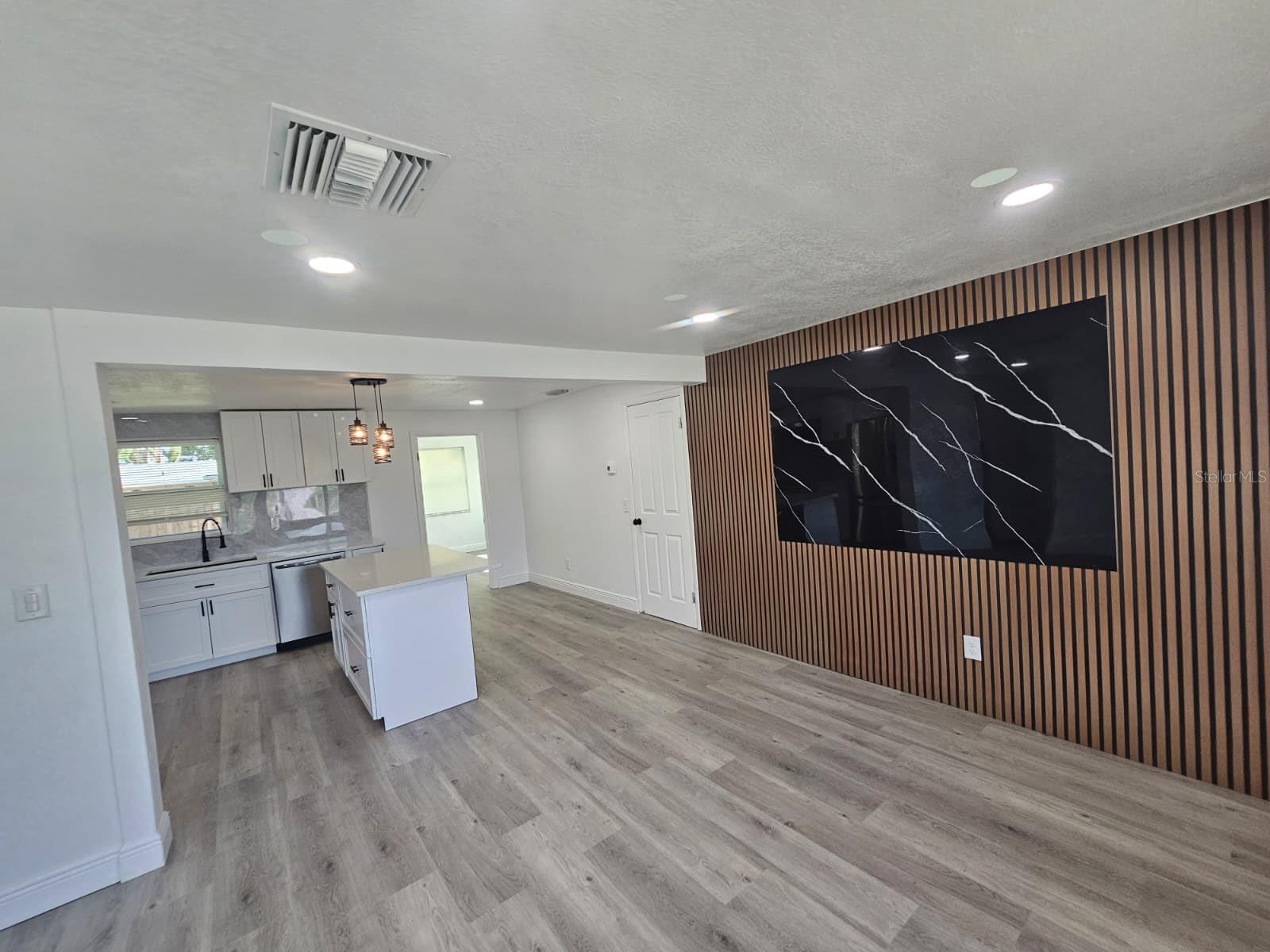4820 Salem Drive, FL