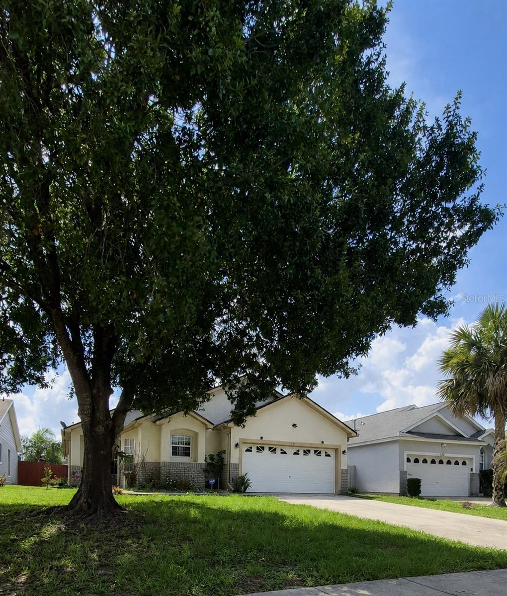 121 Roma Way, FL