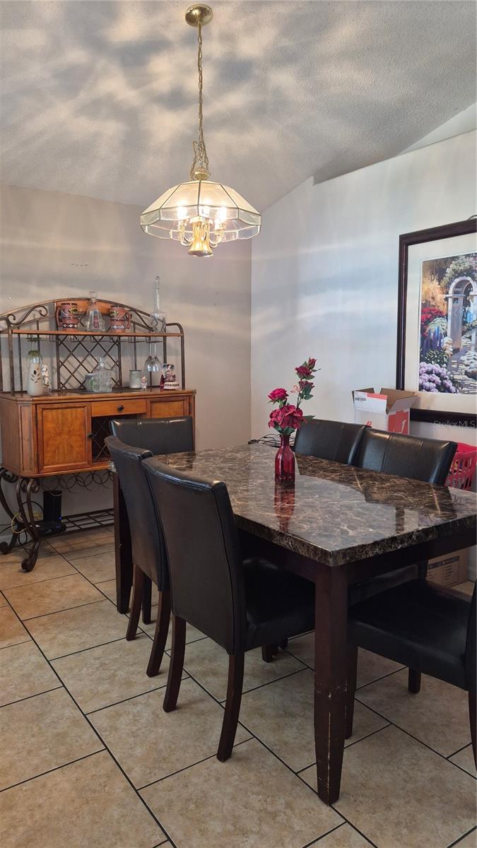 121 Roma Way, FL