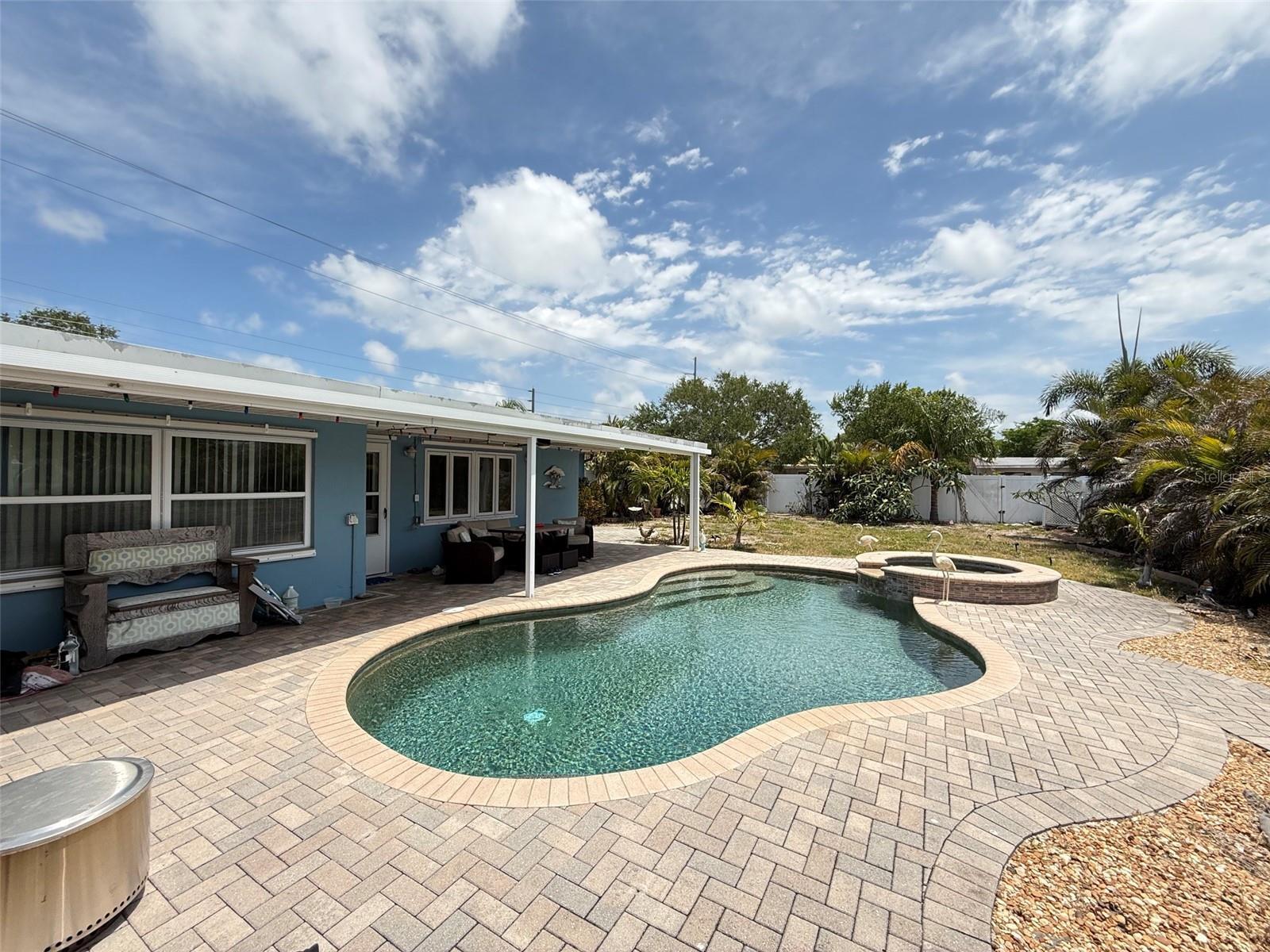 2100 8th Avenue, FL