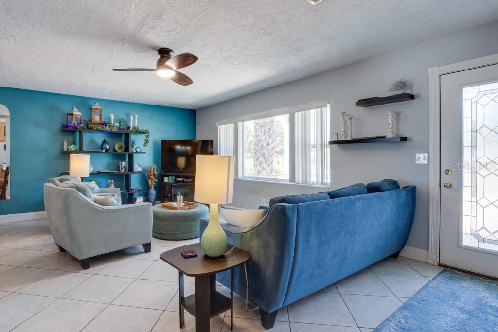 2100 8th Avenue, FL