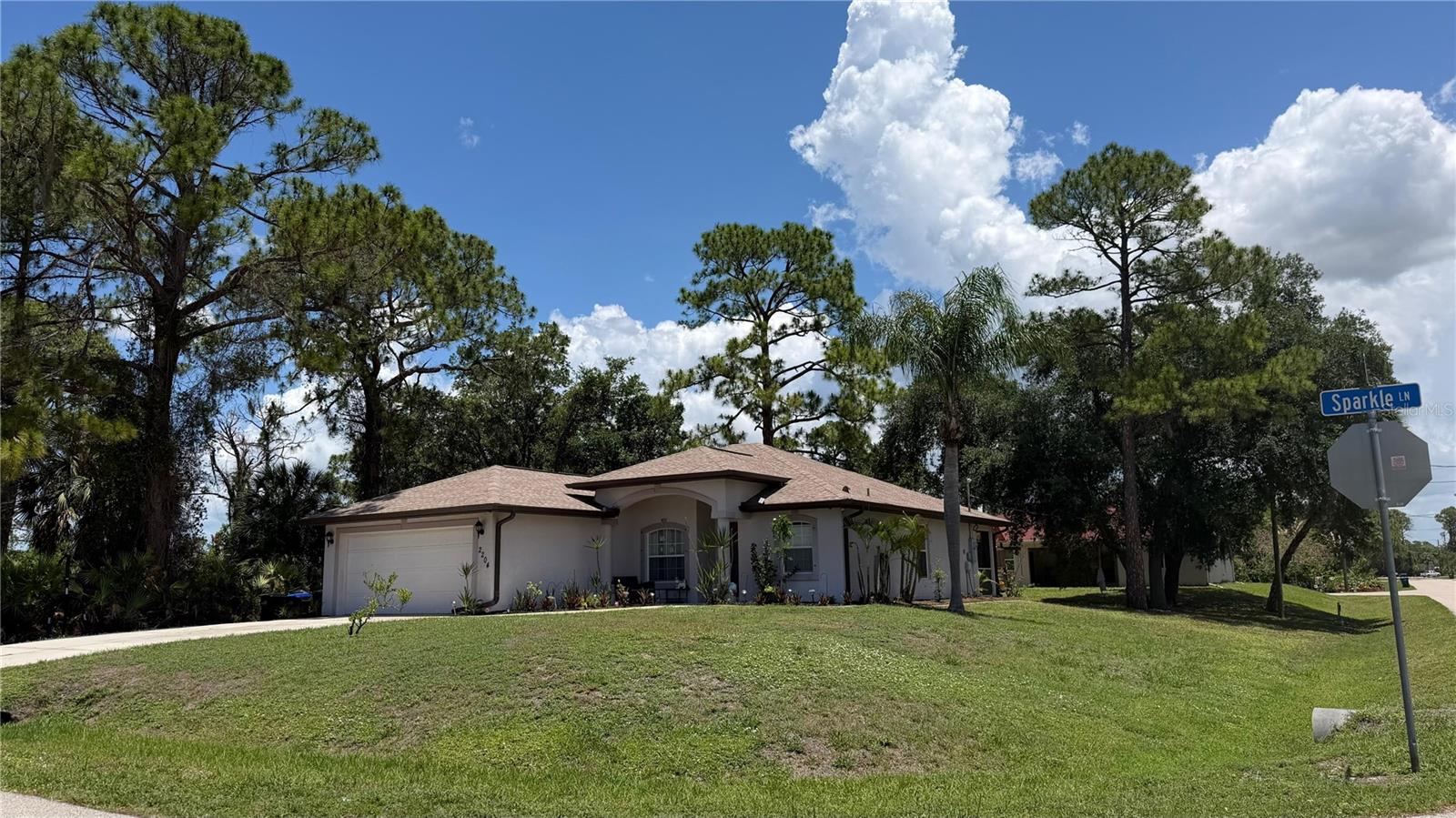2204 Sparkle Lane, FL