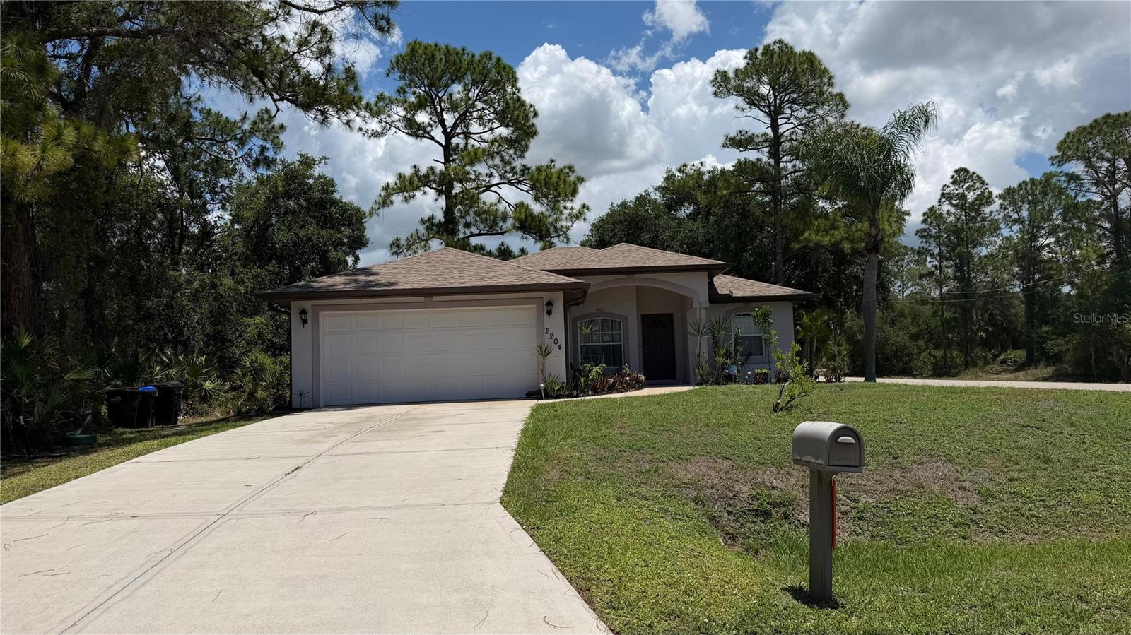 2204 Sparkle Lane, FL