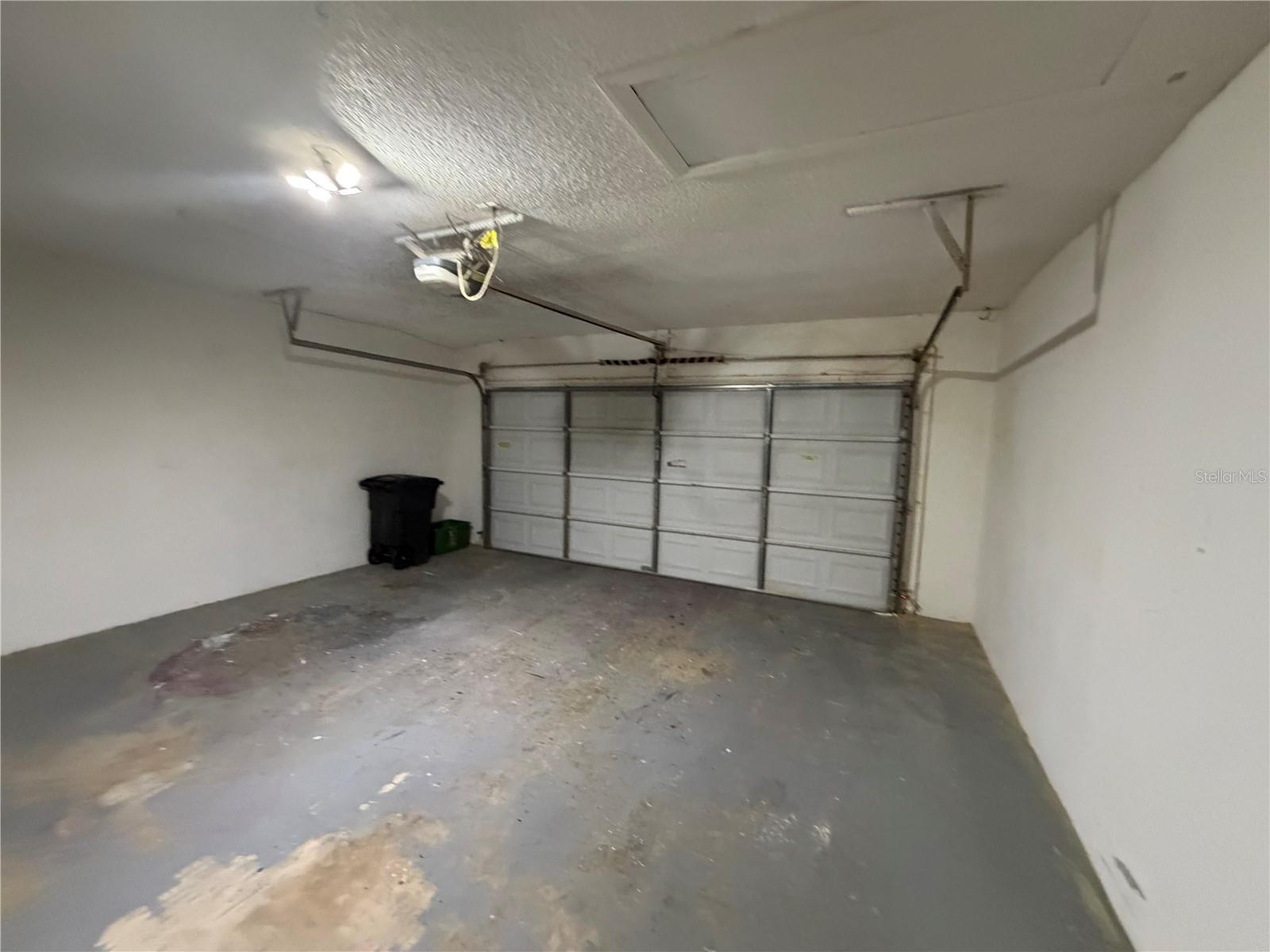 204 Ridgewood Court, FL